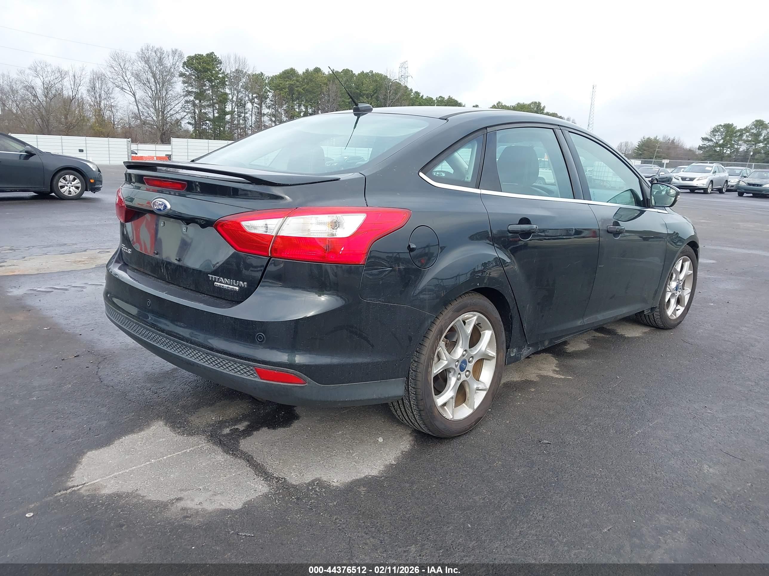 FORD FOCUS image 4