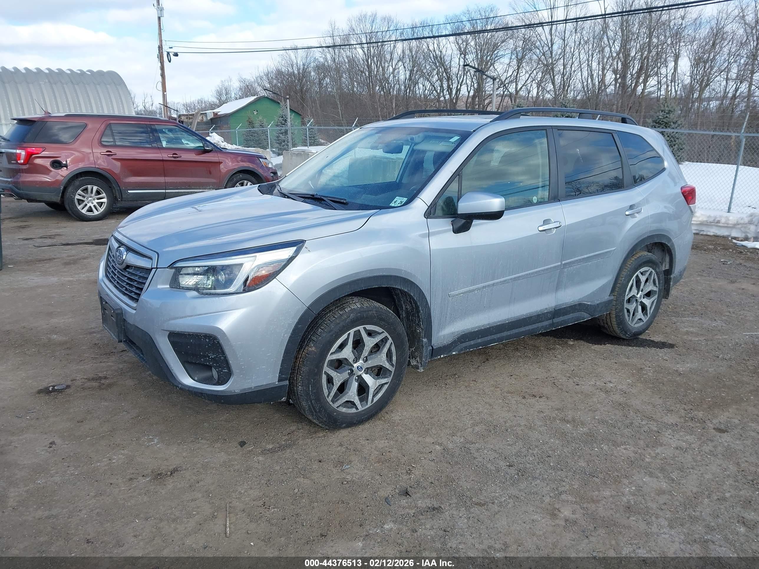 SUBARU FORESTER image 2