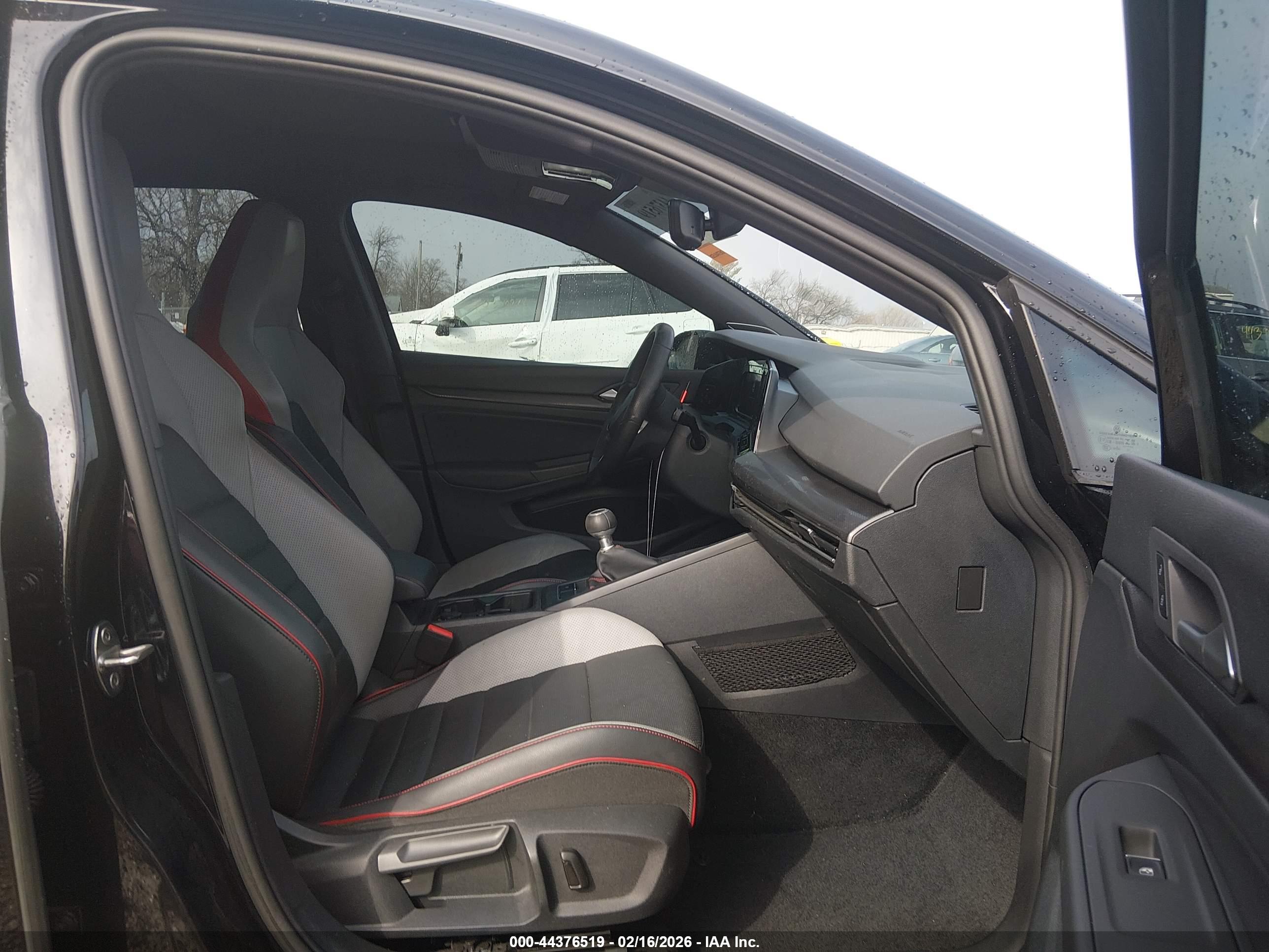 VOLKSWAGEN GOLF image 5