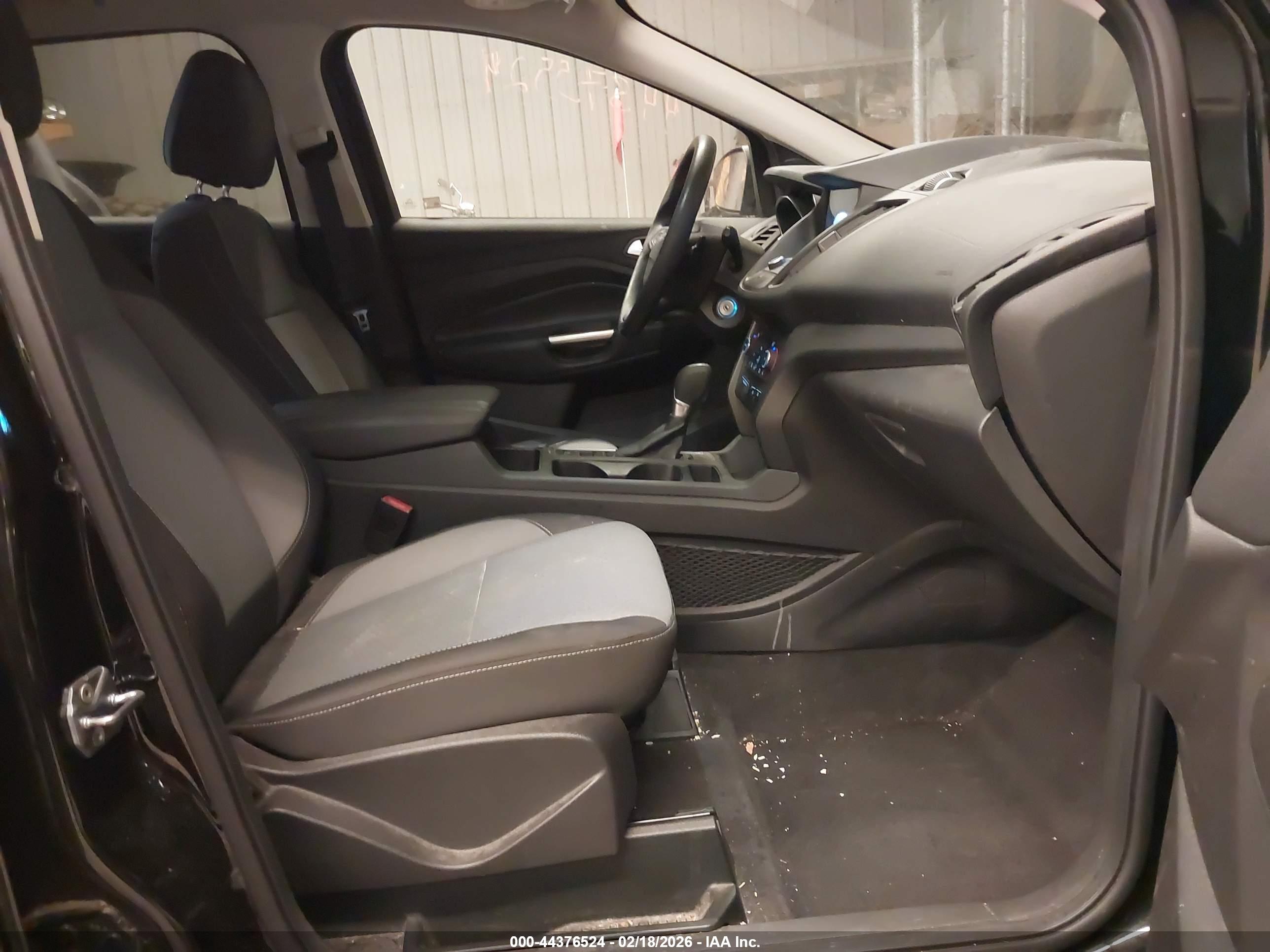 FORD ESCAPE image 5