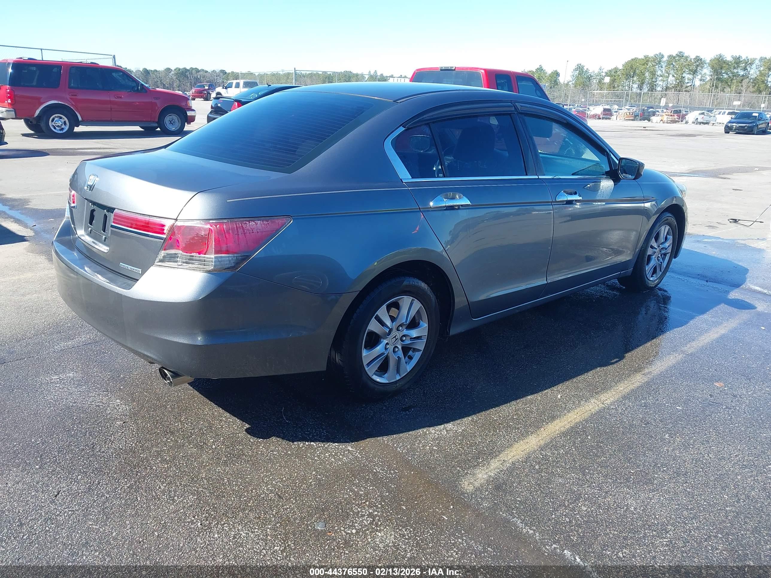 HONDA ACCORD image 4