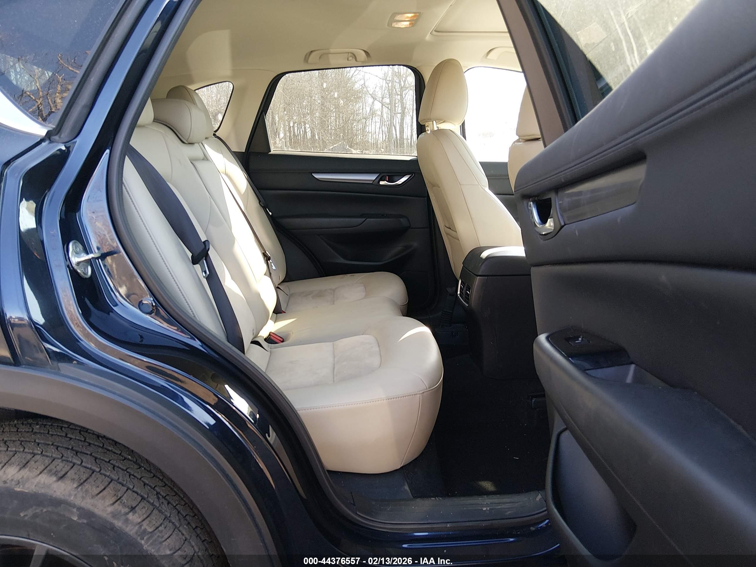 MAZDA CX-5 image 8