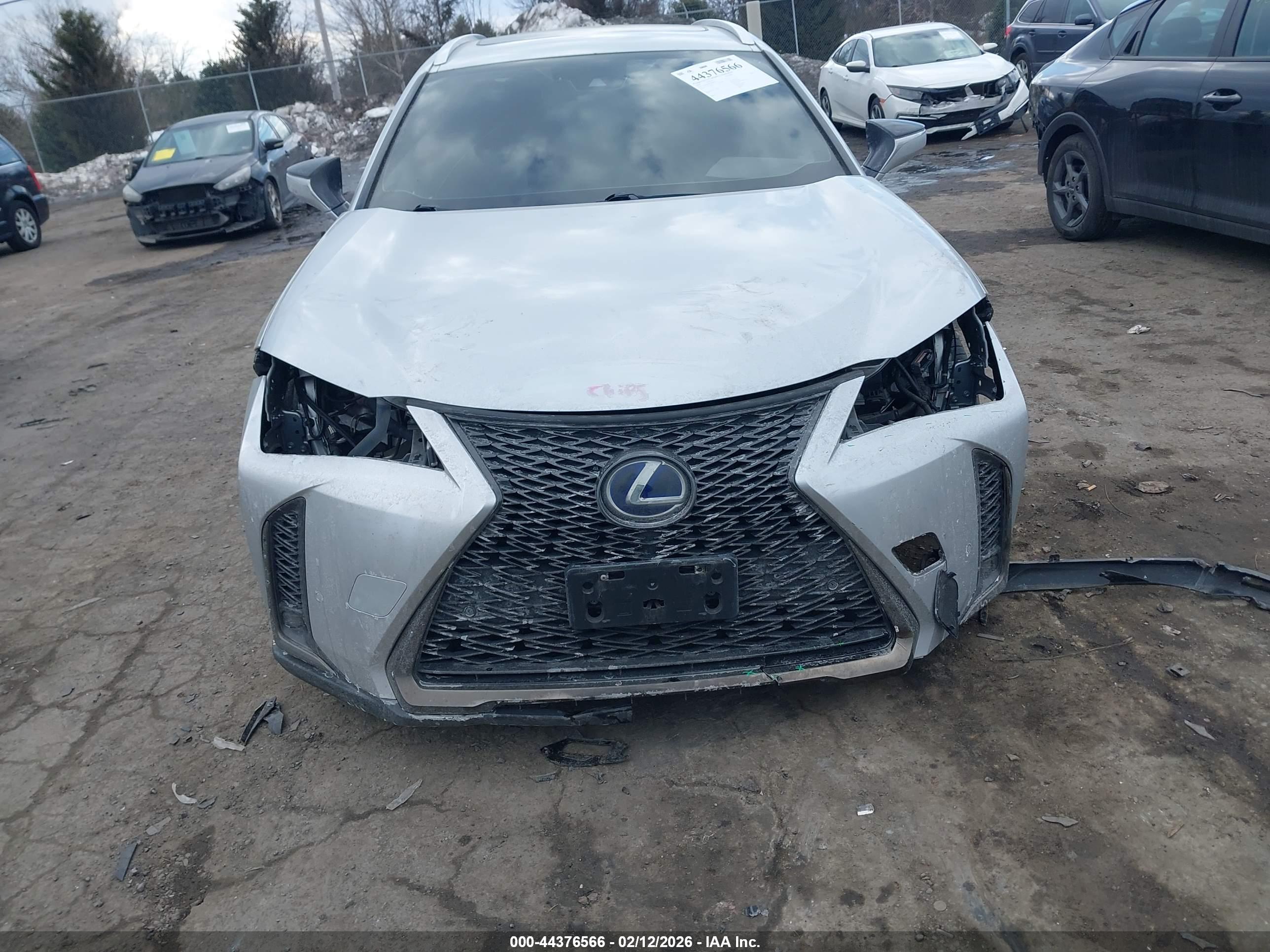 LEXUS UX image 6