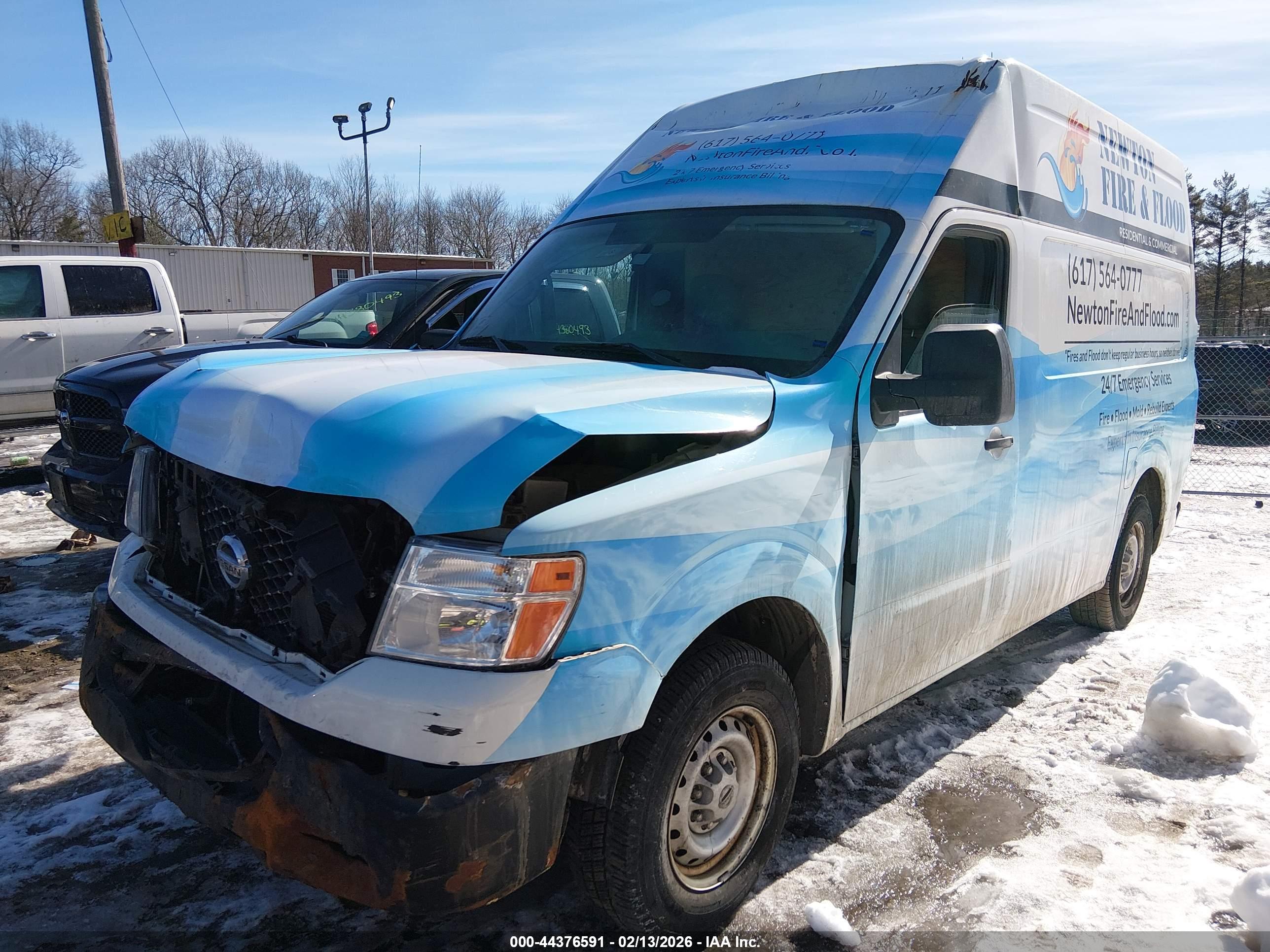 NISSAN NV image 2