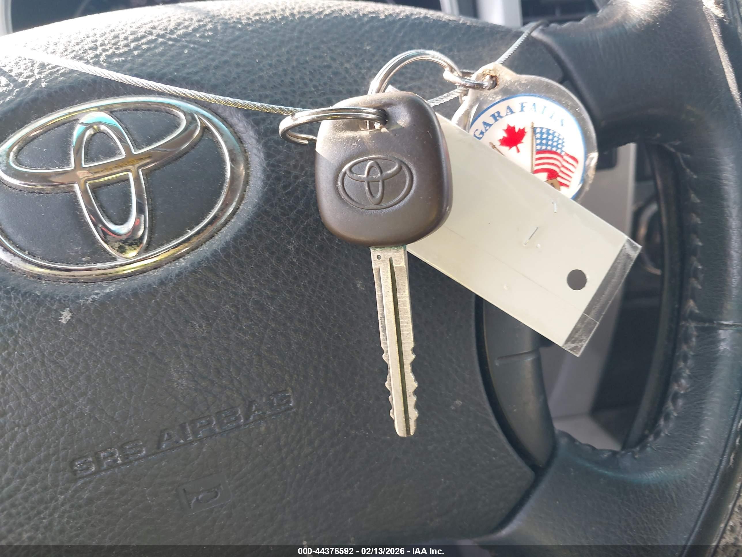 TOYOTA 4RUNNER image 11