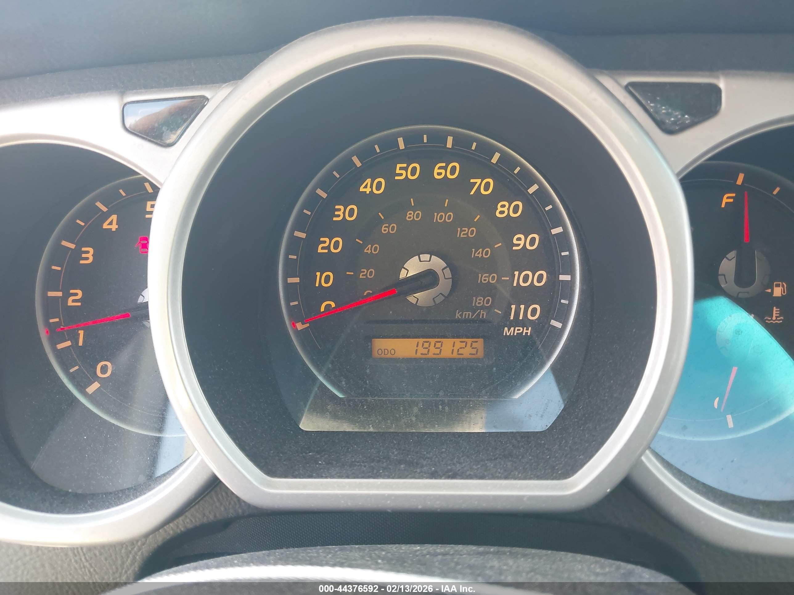 TOYOTA 4RUNNER image 7