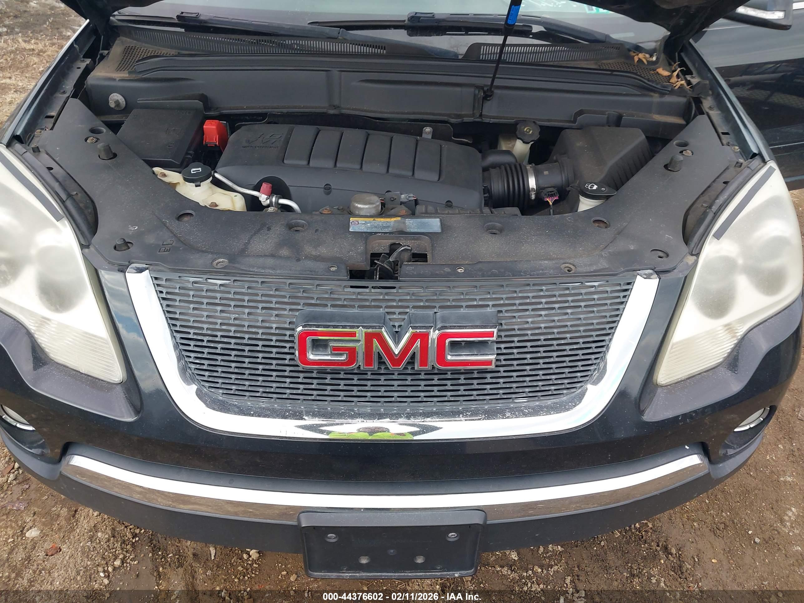 GMC ACADIA image 10