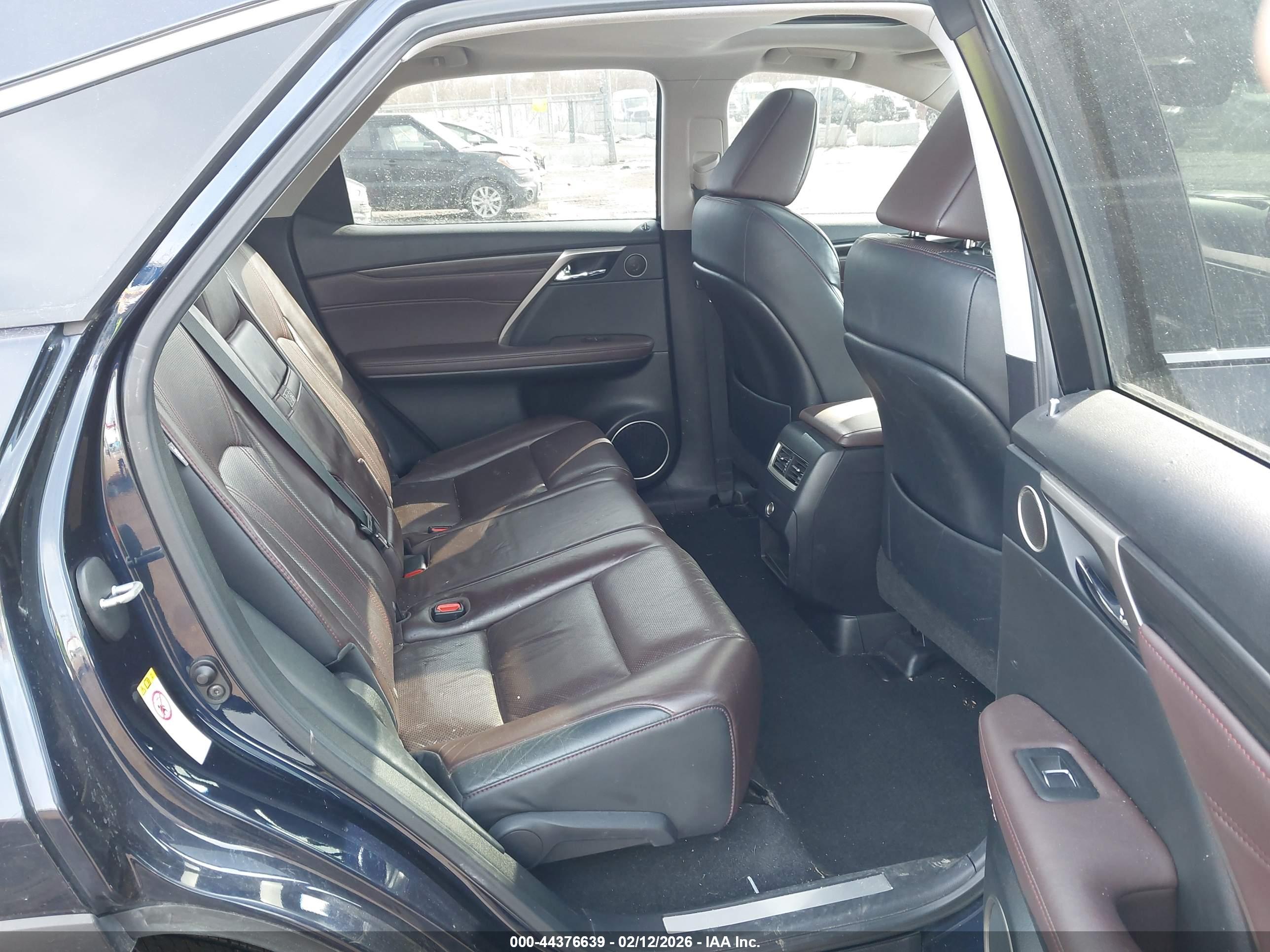 LEXUS RX image 8