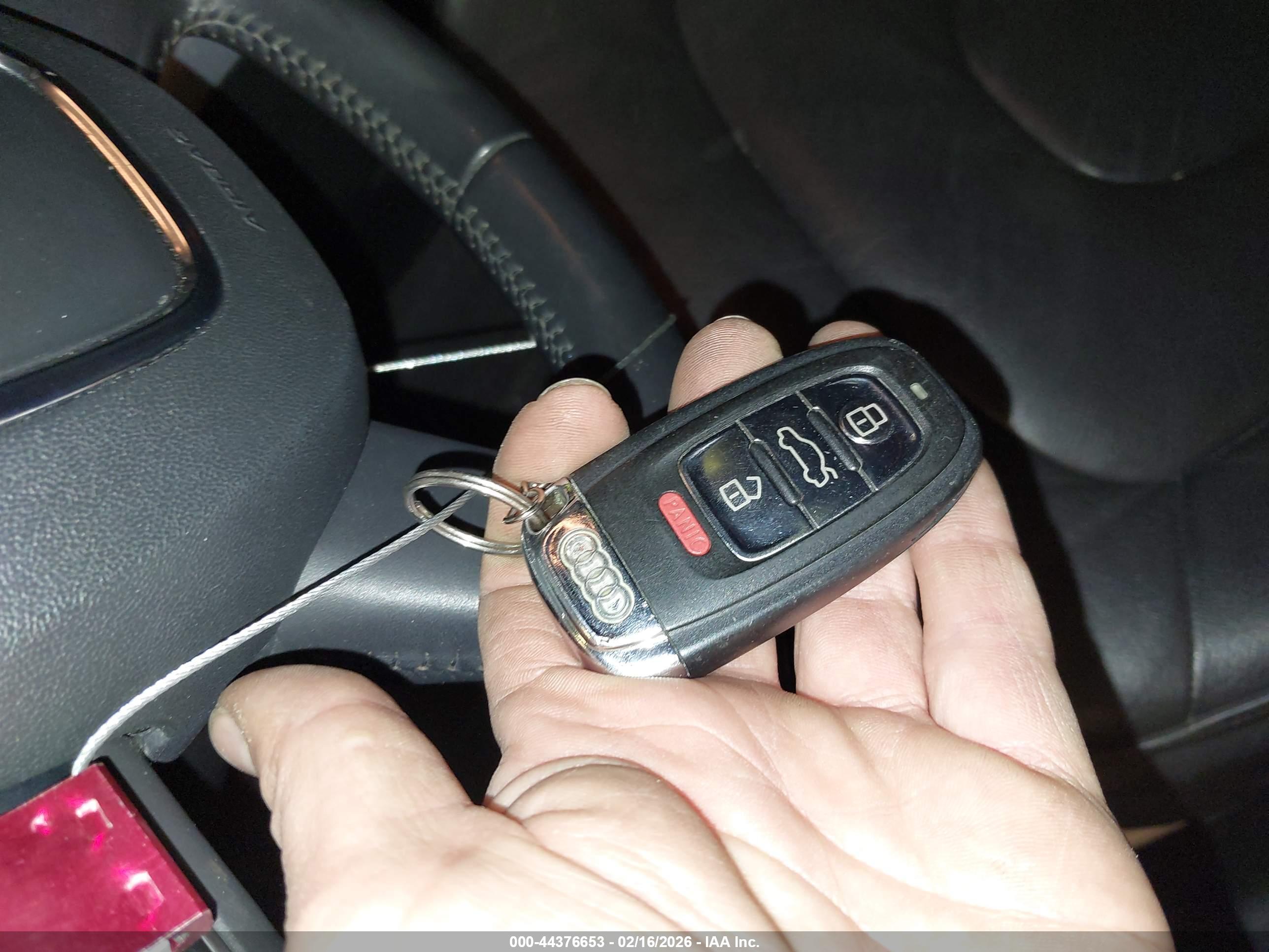 AUDI A4 image 11