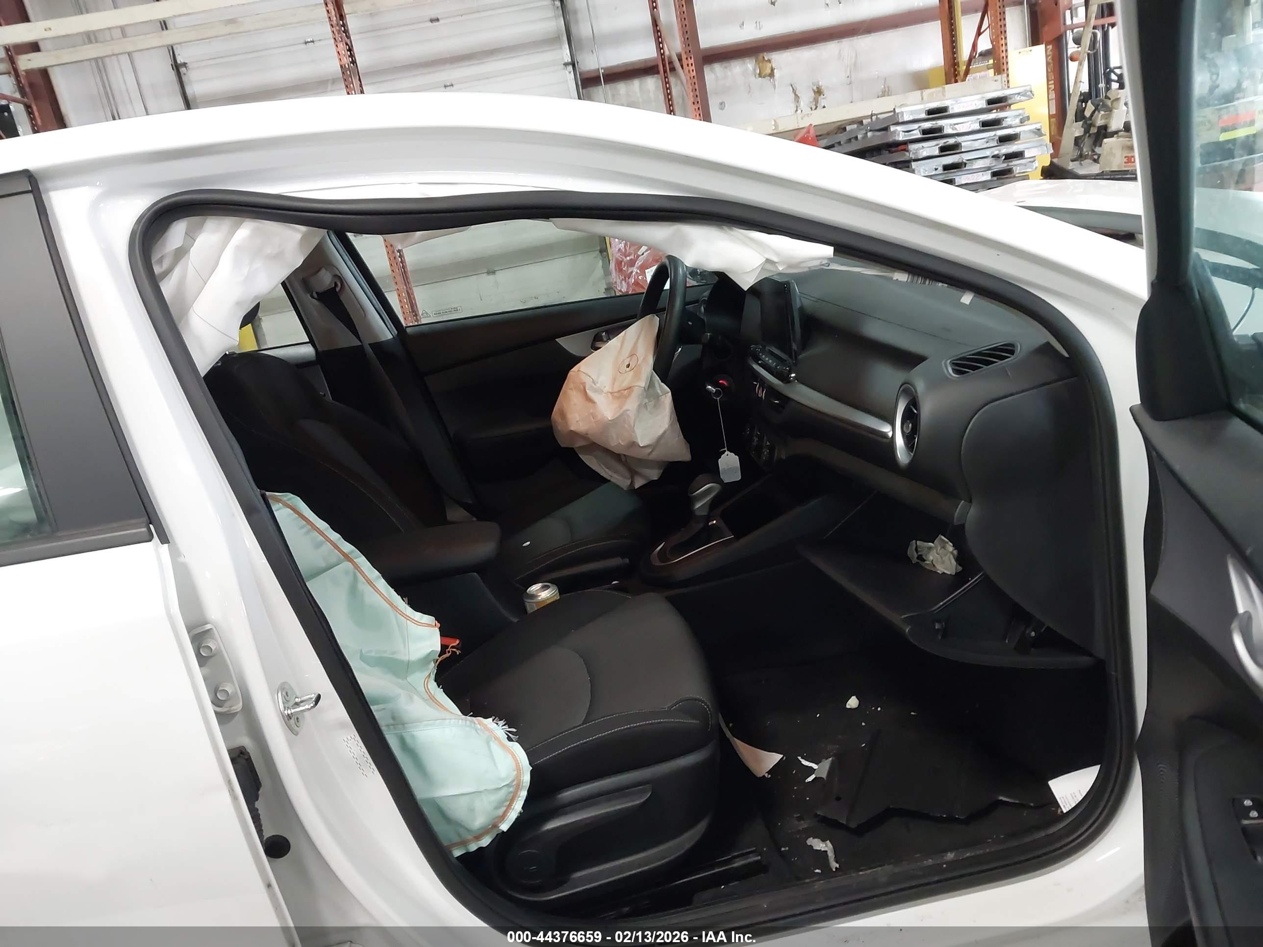 KIA FORTE image 5