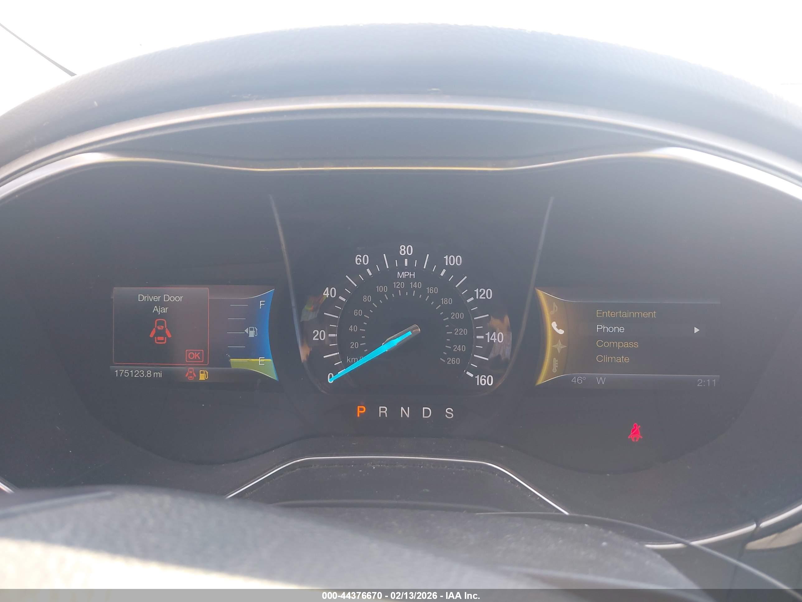 FORD FUSION image 7