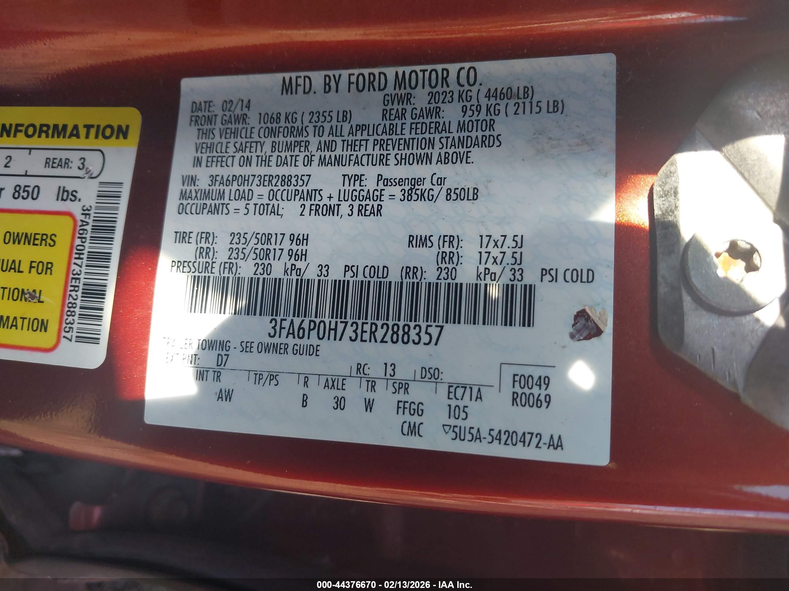 FORD FUSION image 9