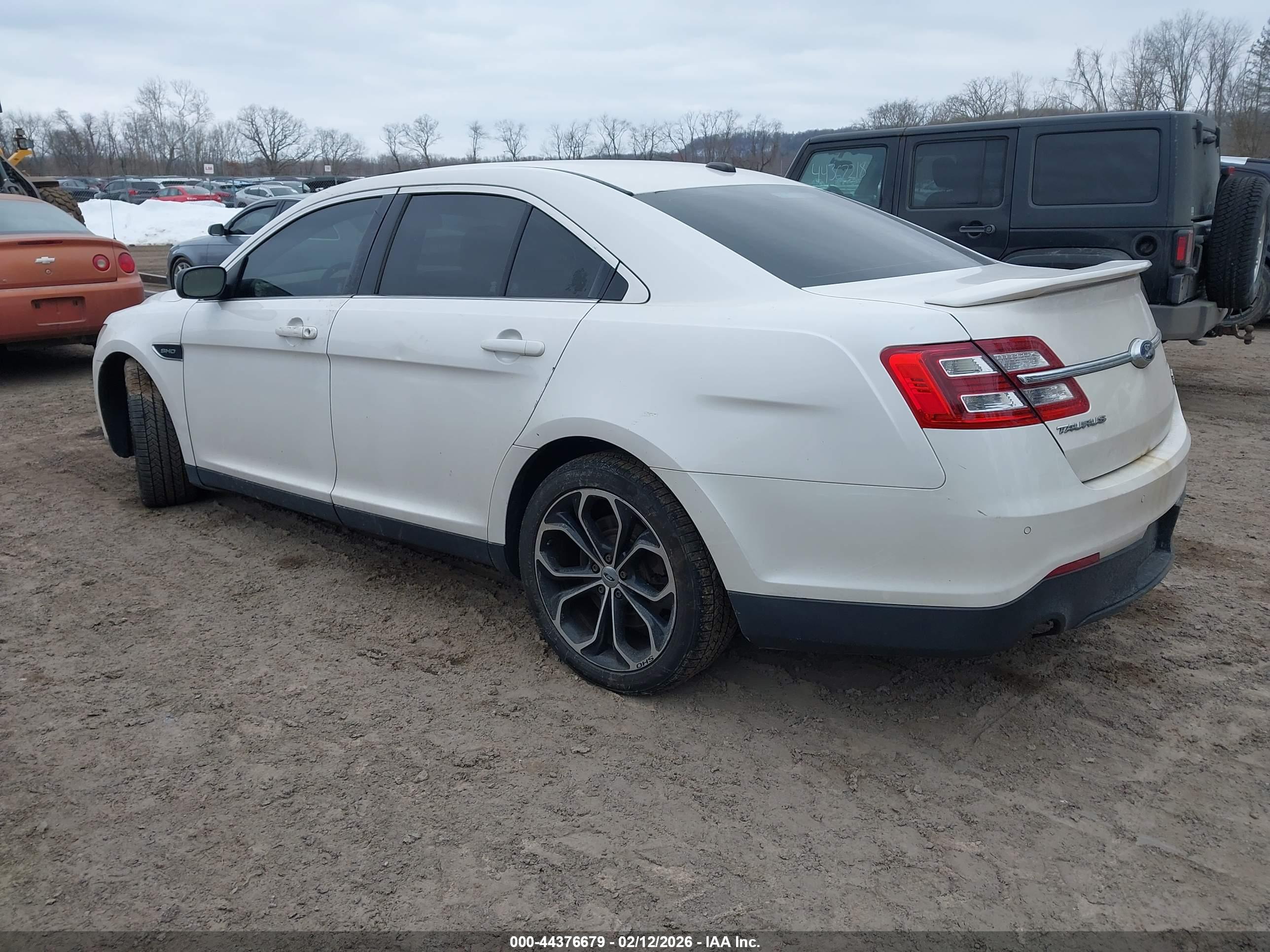 FORD TAURUS image 3