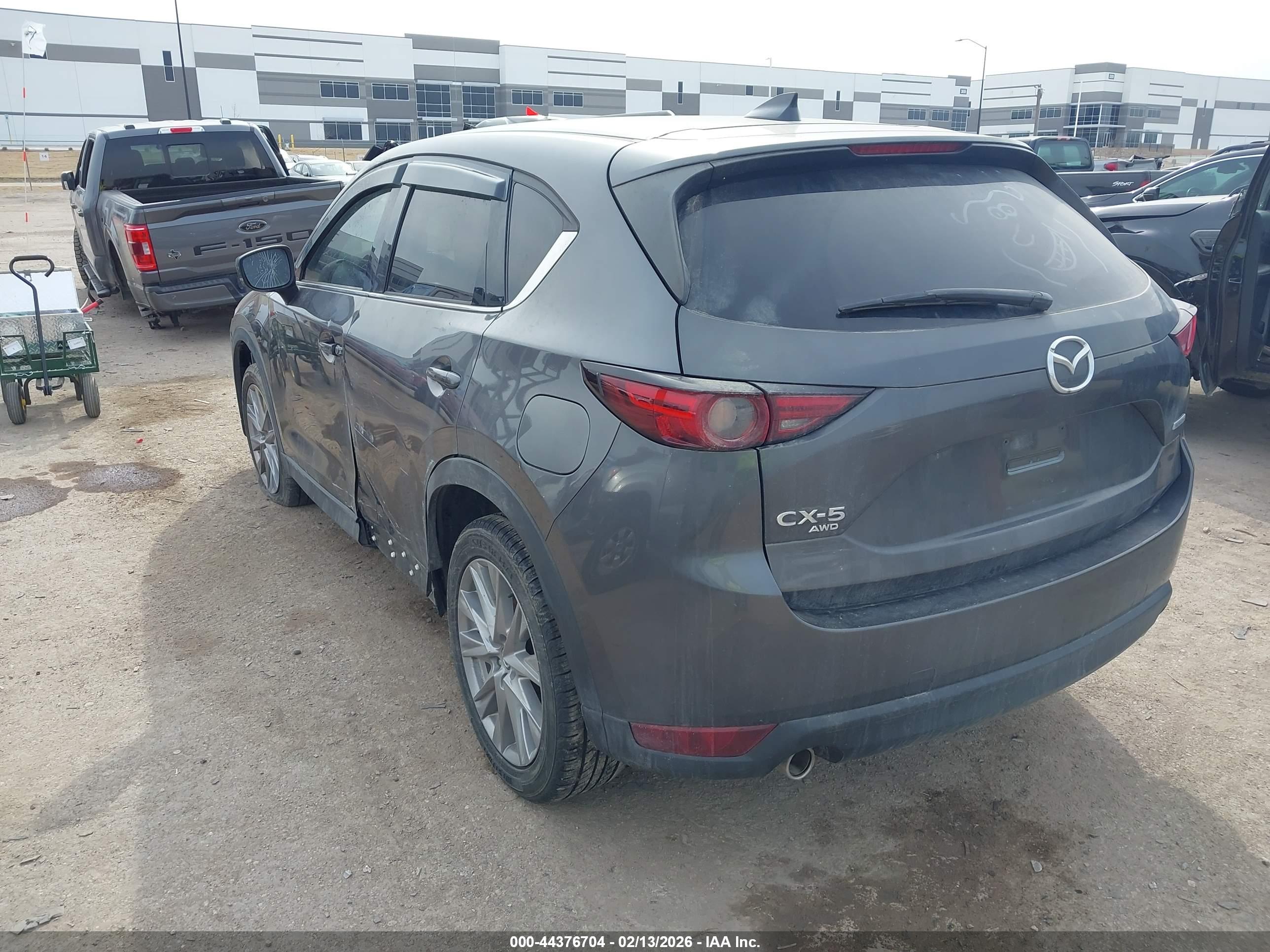 MAZDA CX-5 image 3