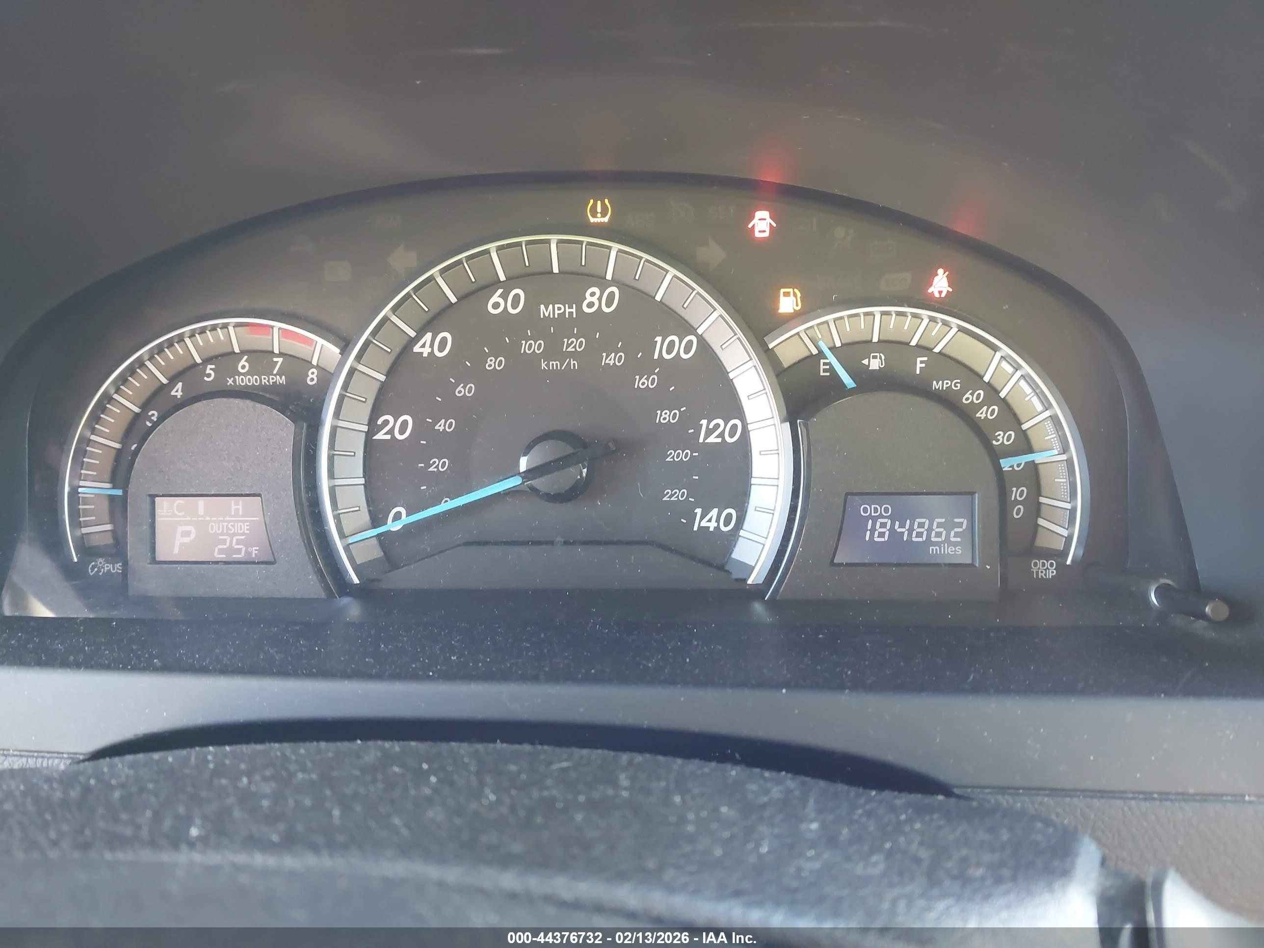 TOYOTA CAMRY image 7