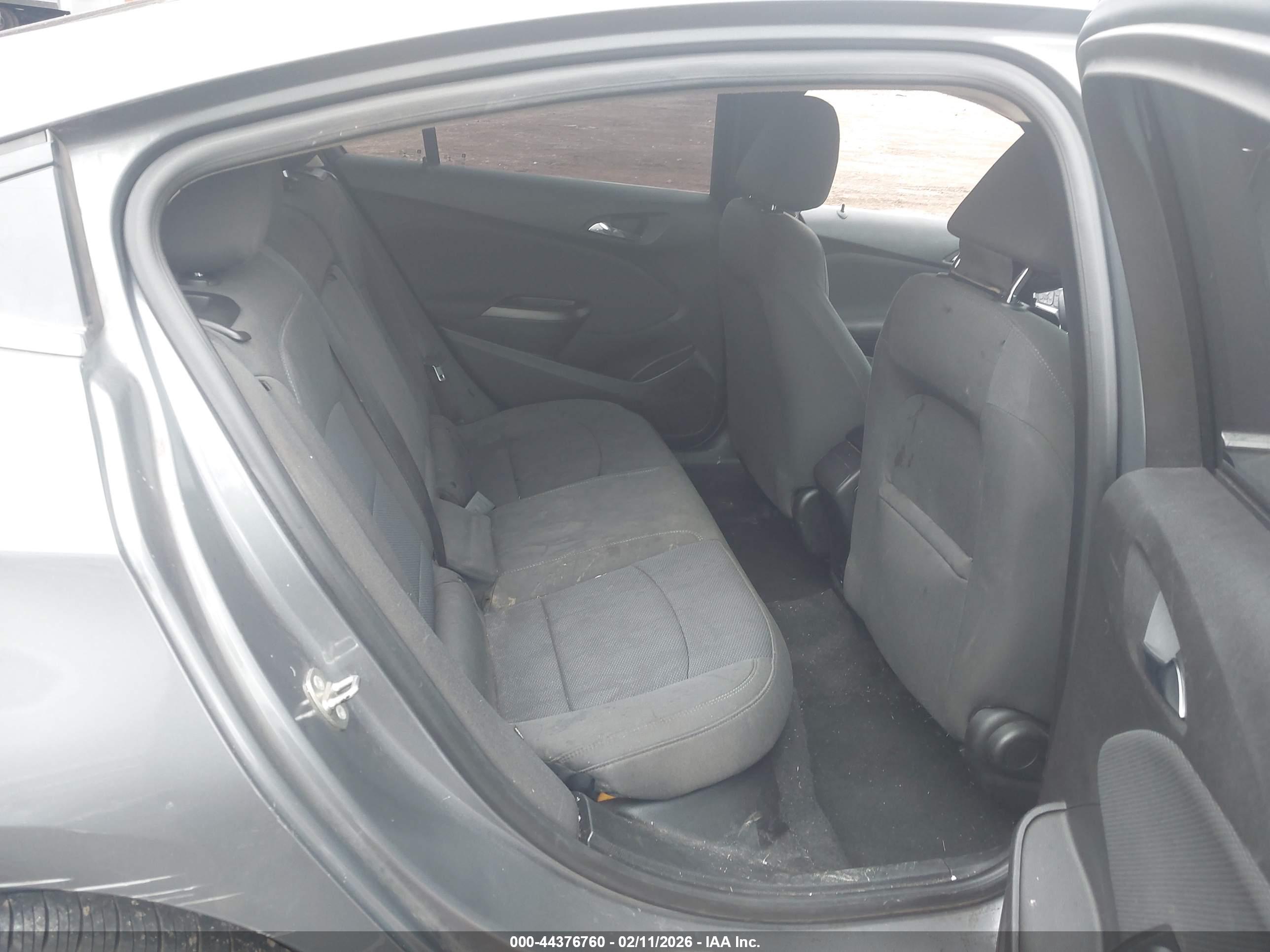 CHEVROLET CRUZE image 8