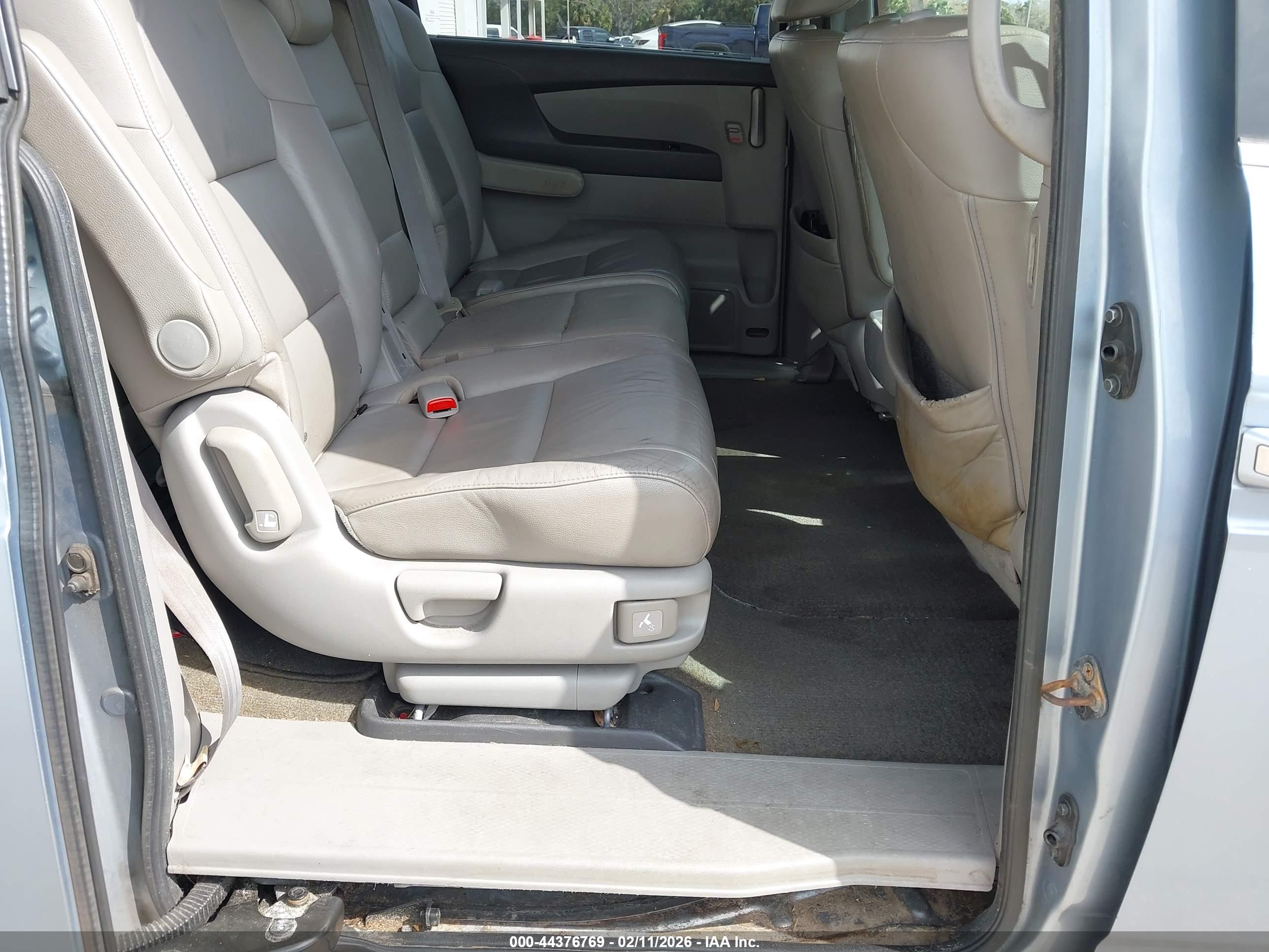 HONDA ODYSSEY image 8
