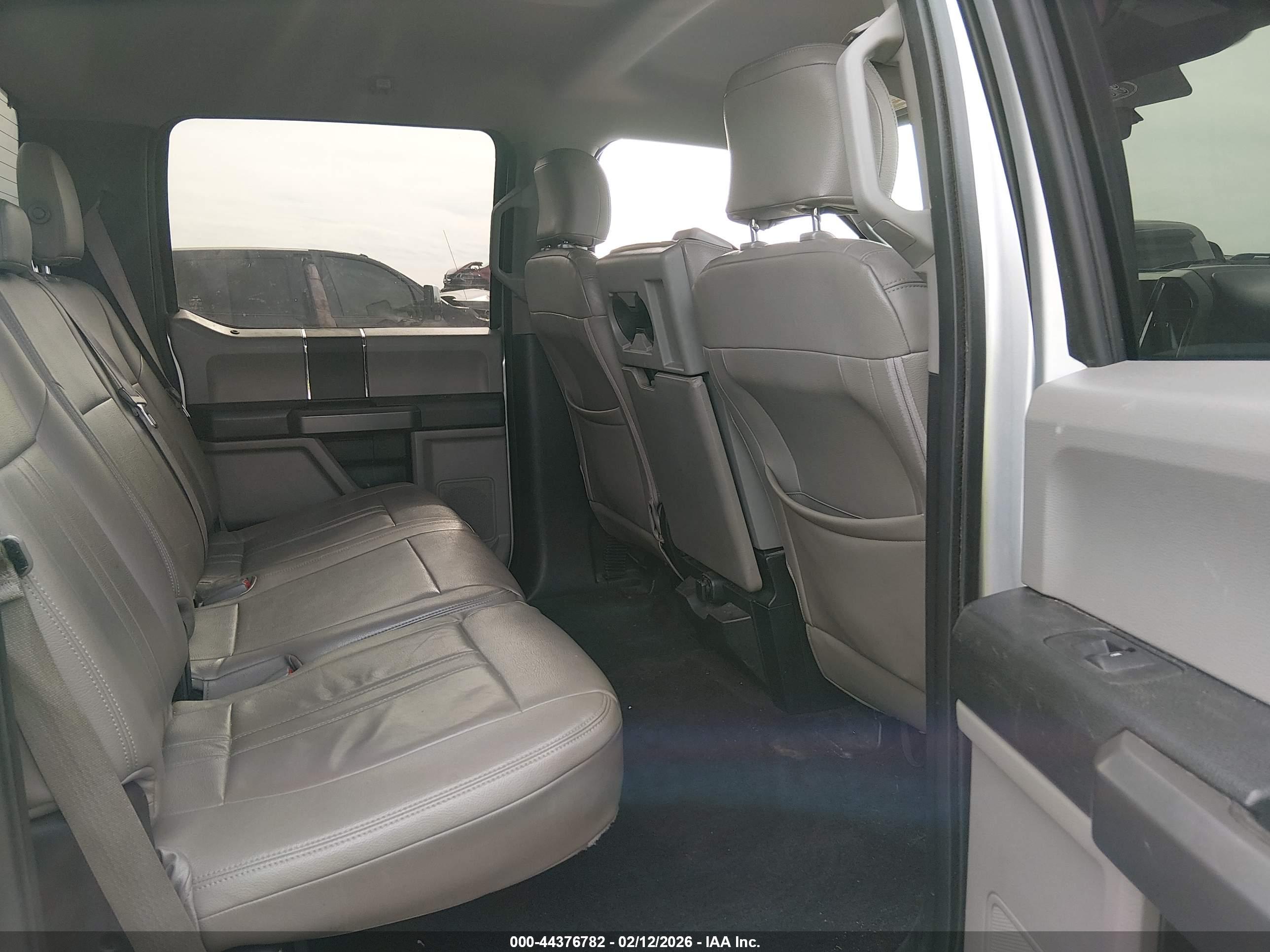 FORD F-150 image 8
