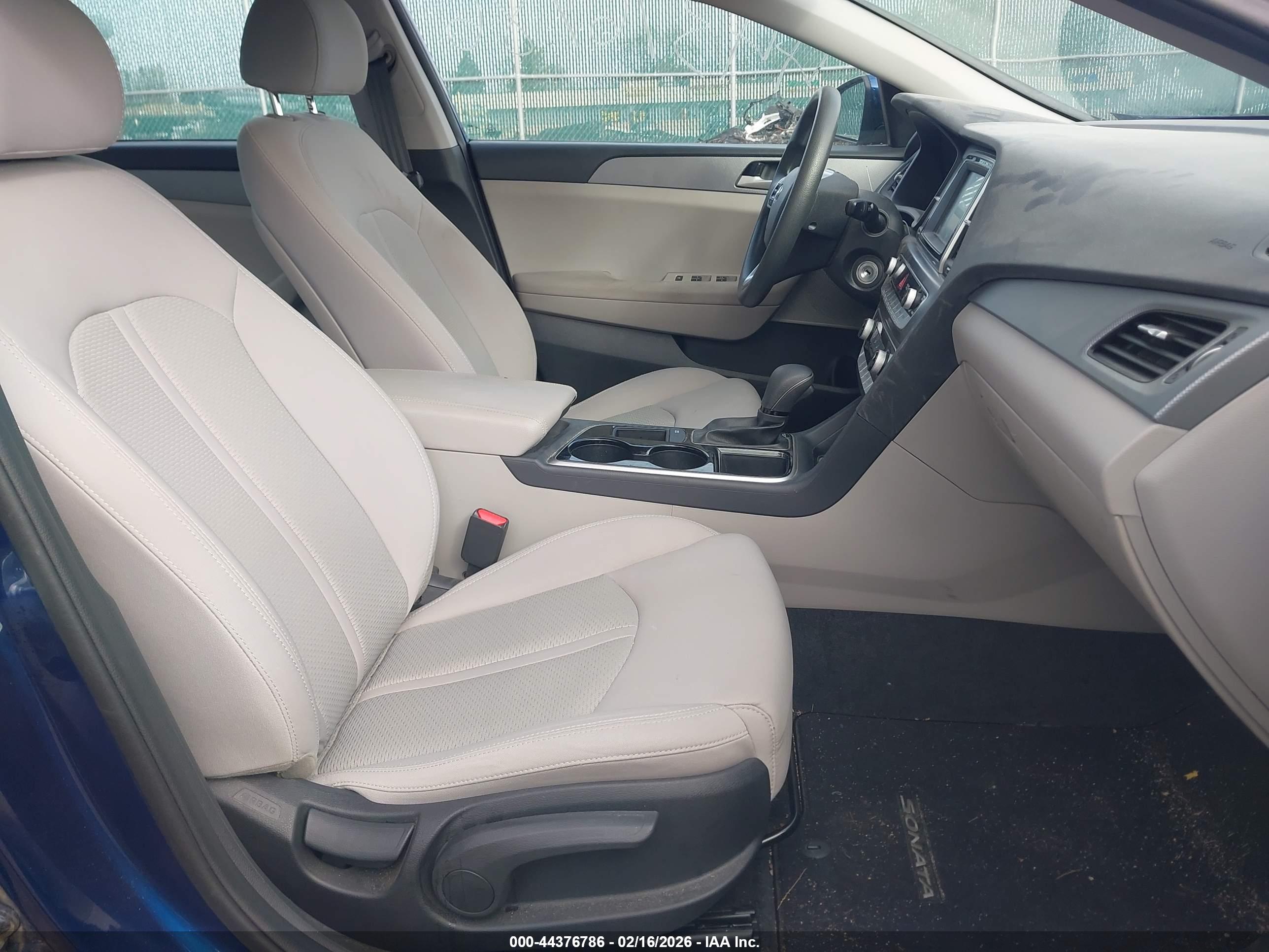HYUNDAI SONATA image 5