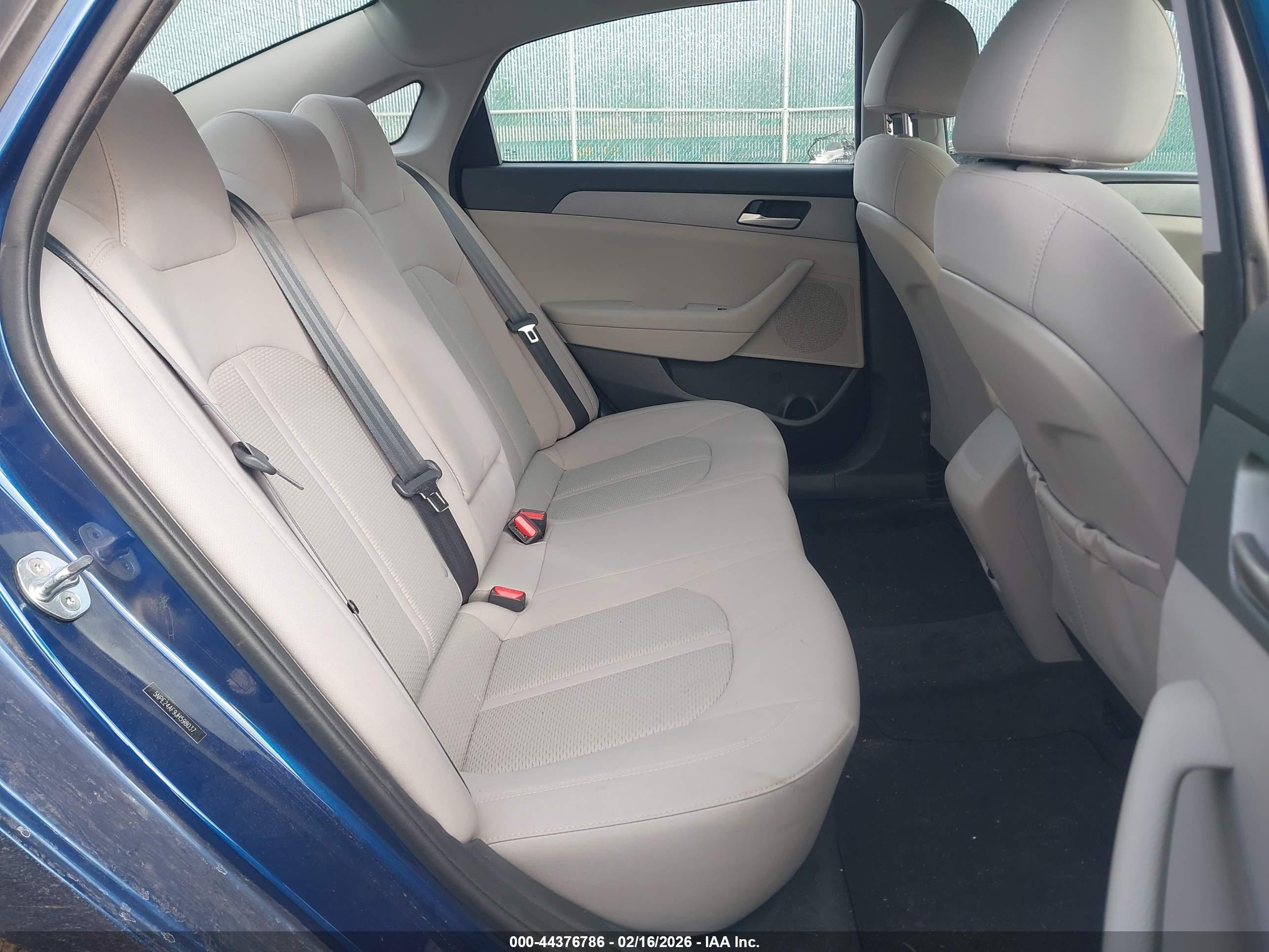 HYUNDAI SONATA image 8