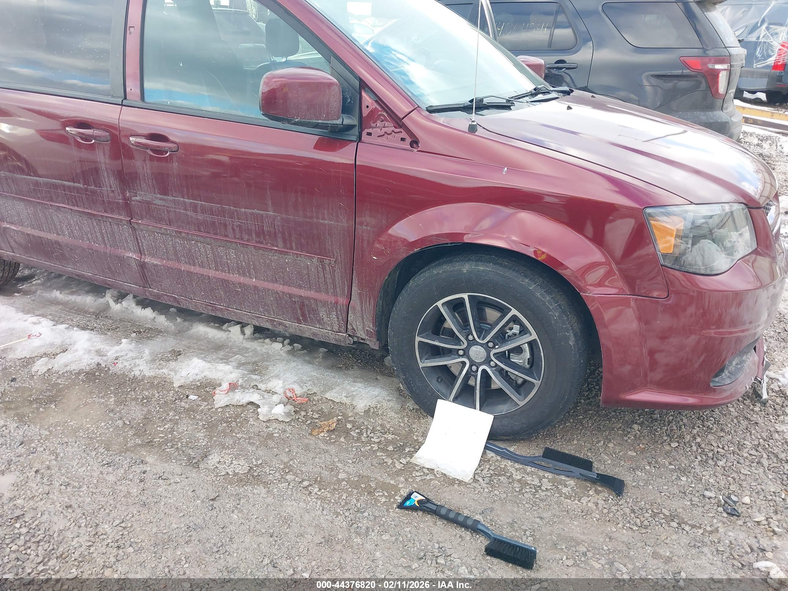 DODGE GRAND image 6