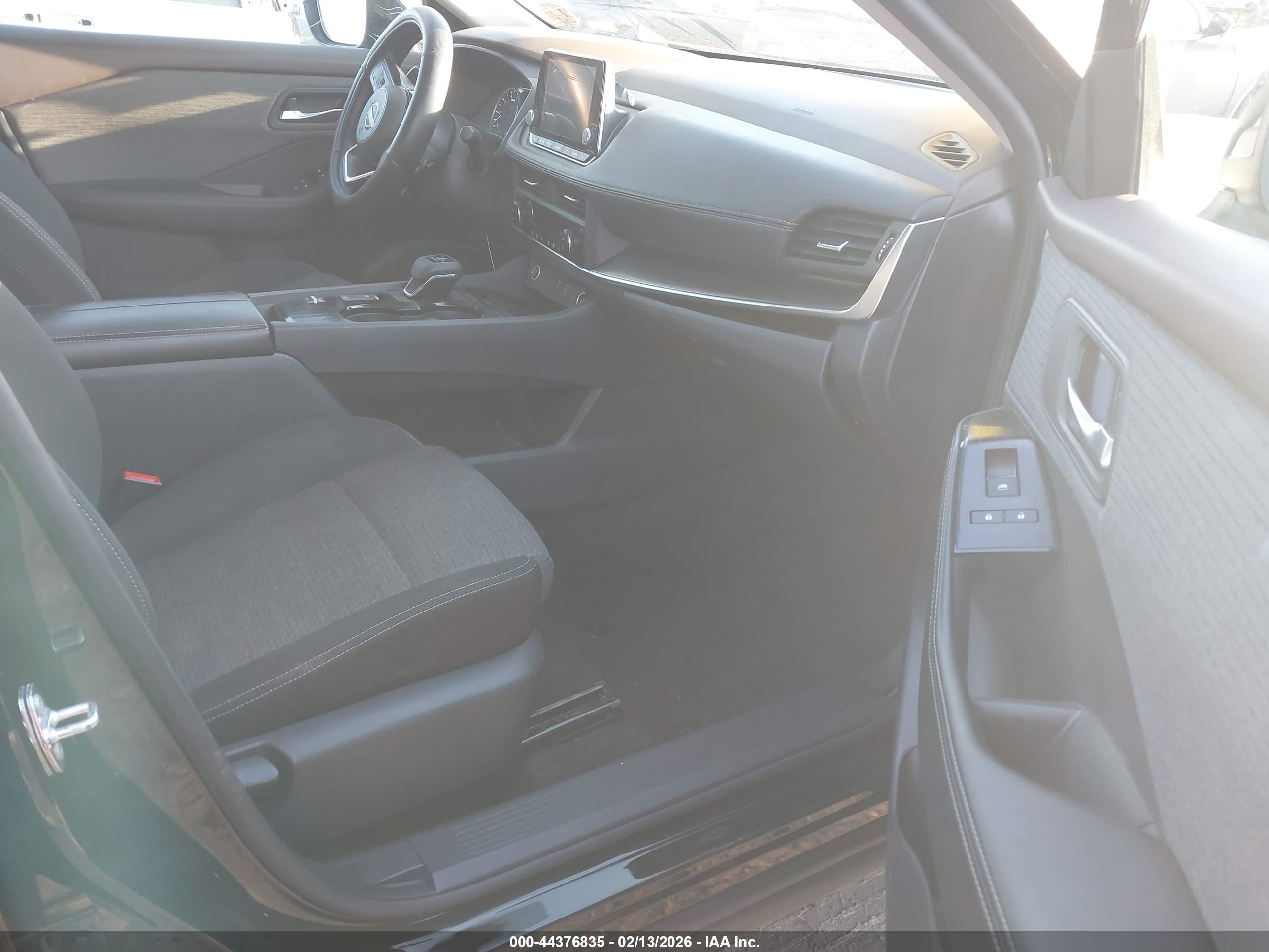 NISSAN ROGUE image 5