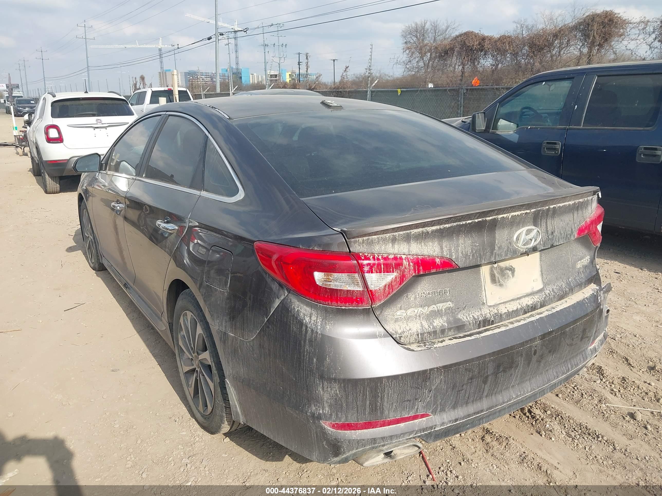HYUNDAI SONATA image 3