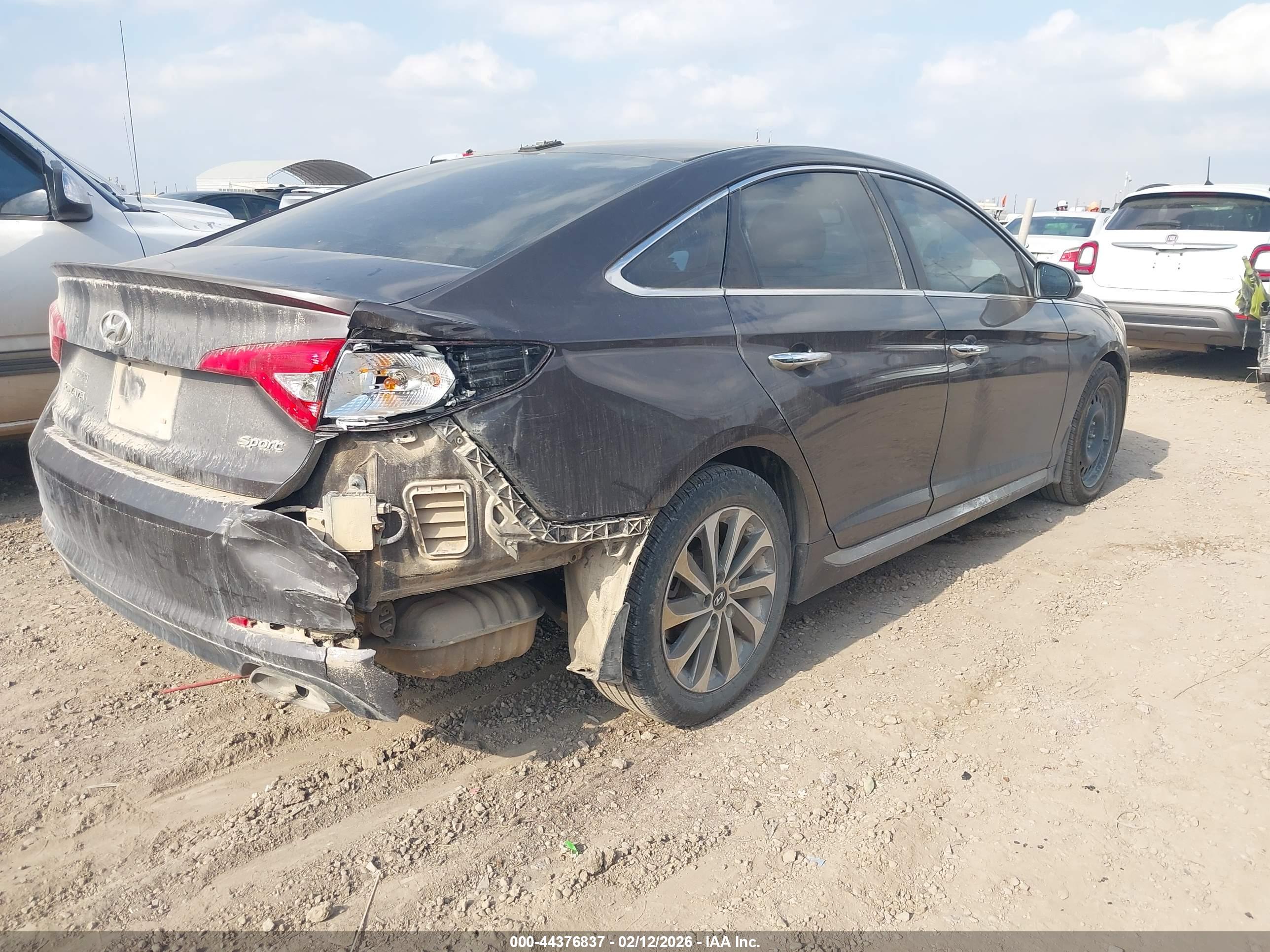 HYUNDAI SONATA image 4