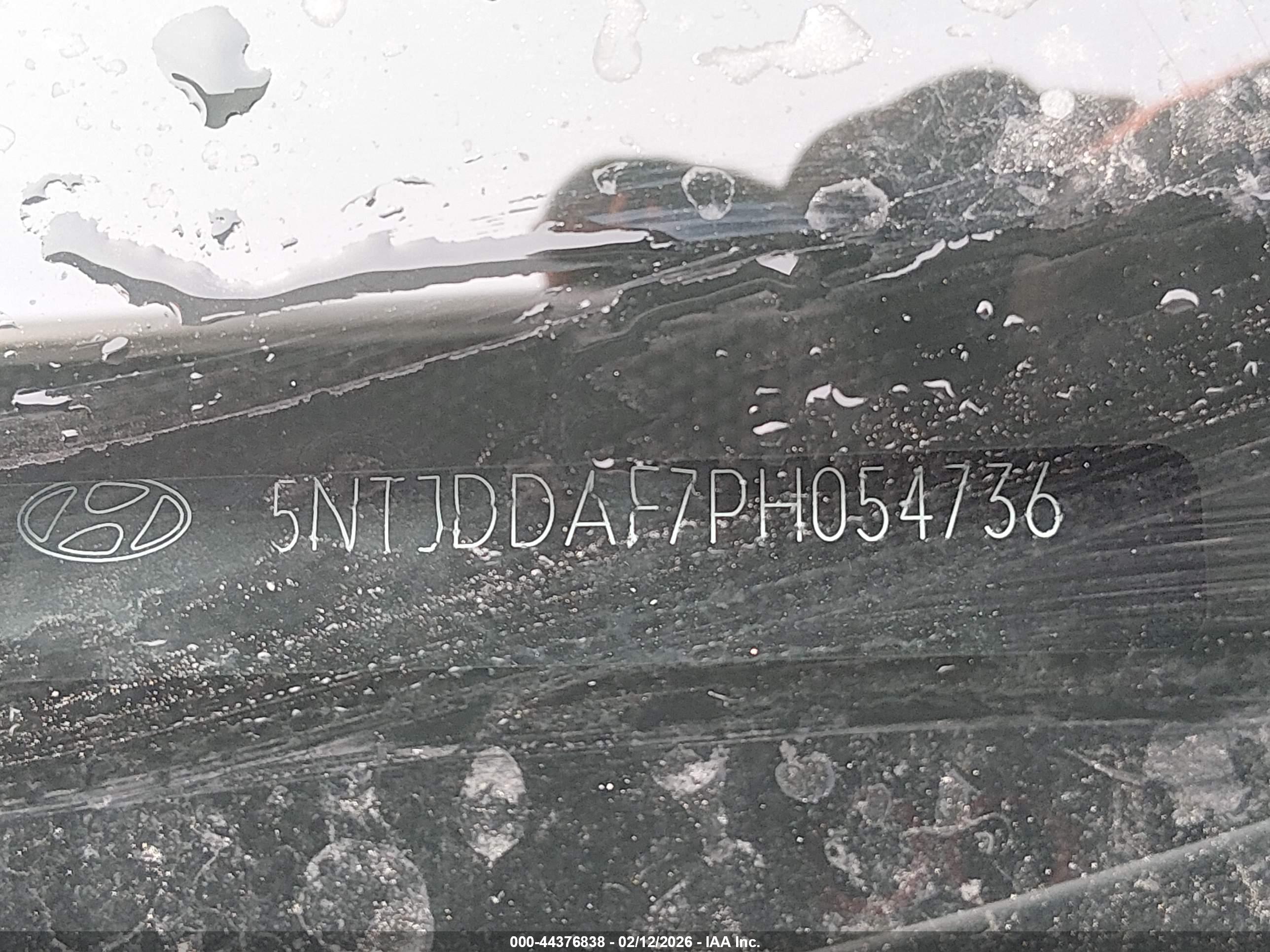 HYUNDAI SANTA image 9