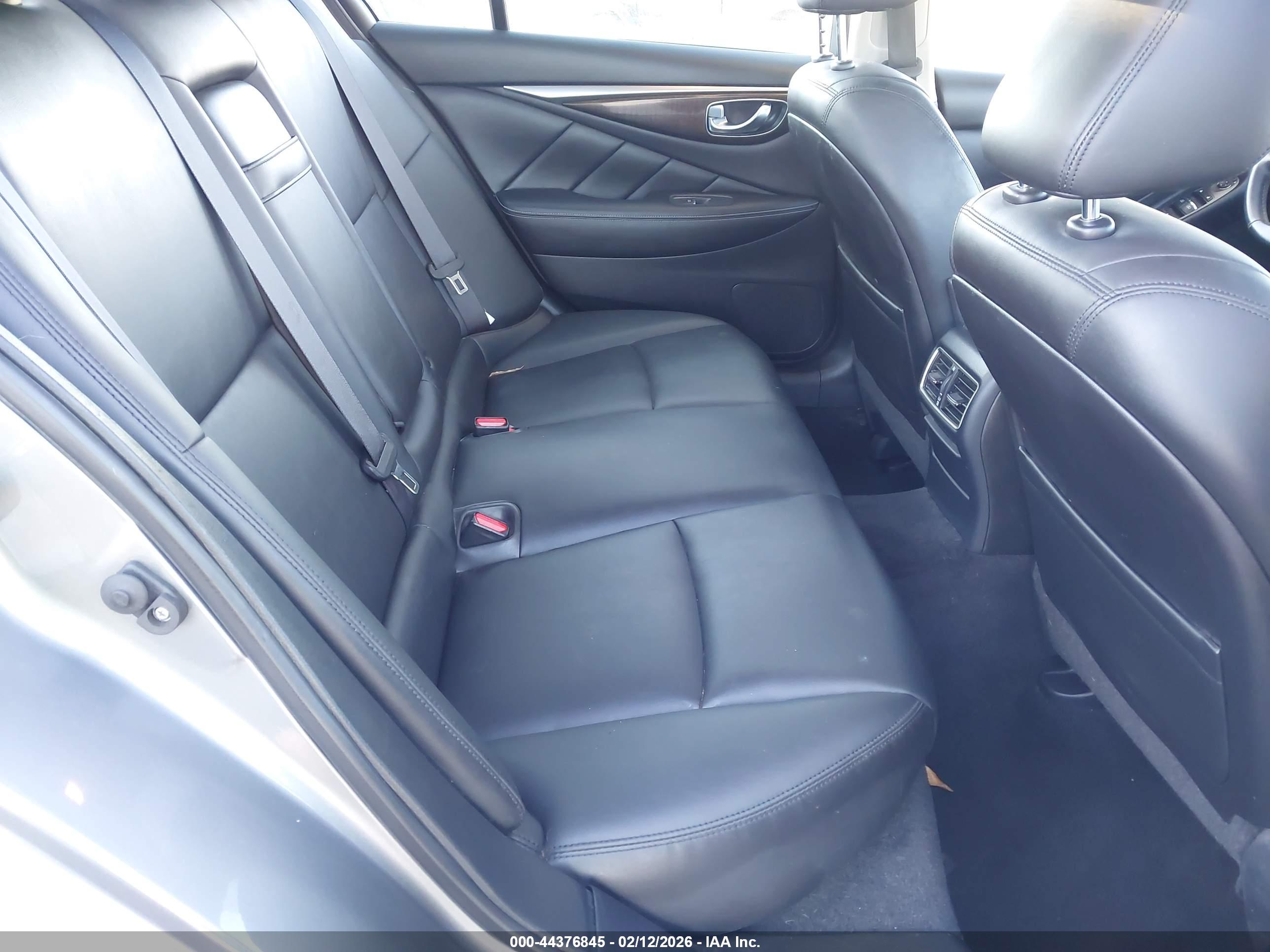INFINITI Q50 image 8