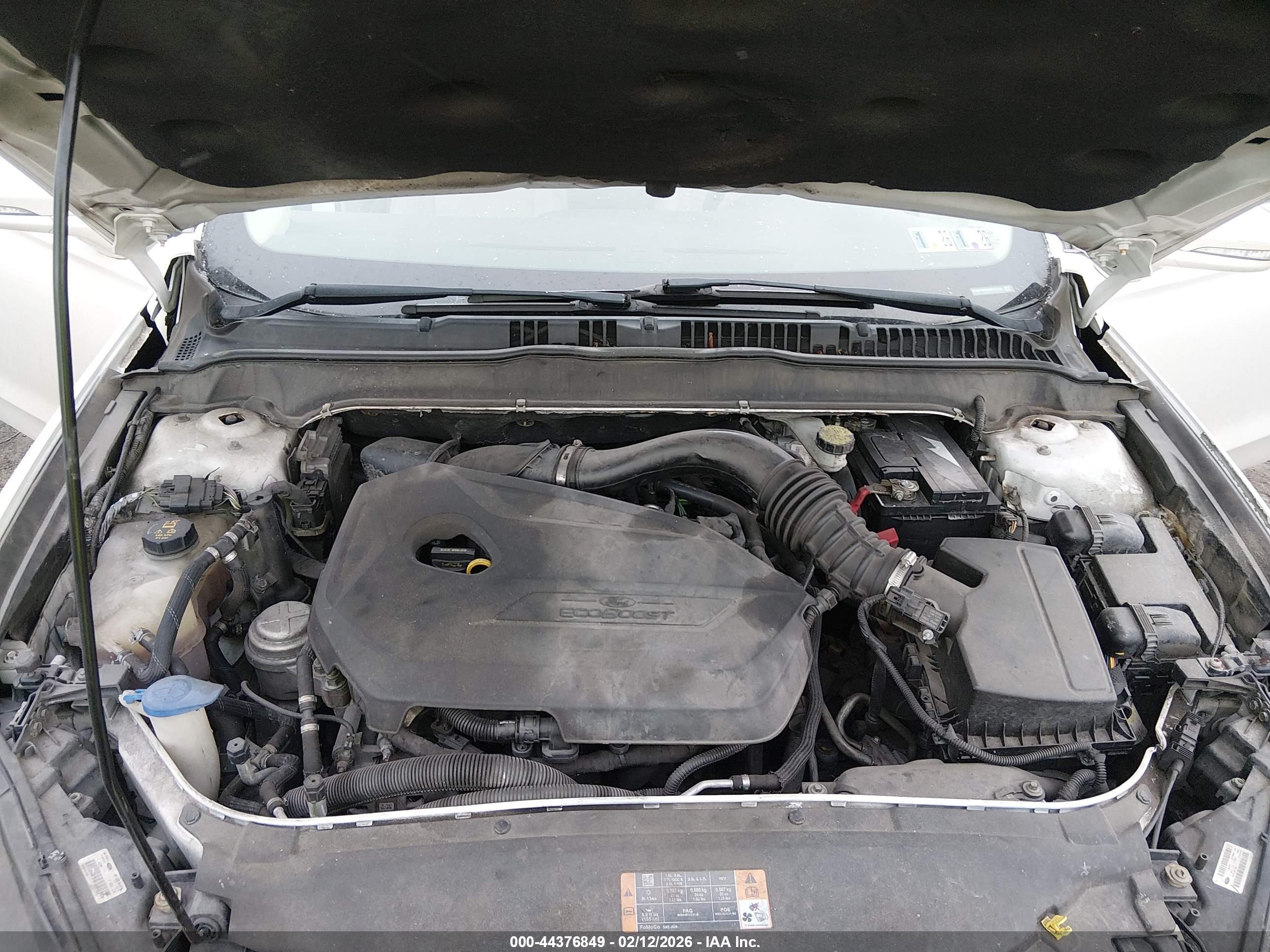 FORD FUSION image 10