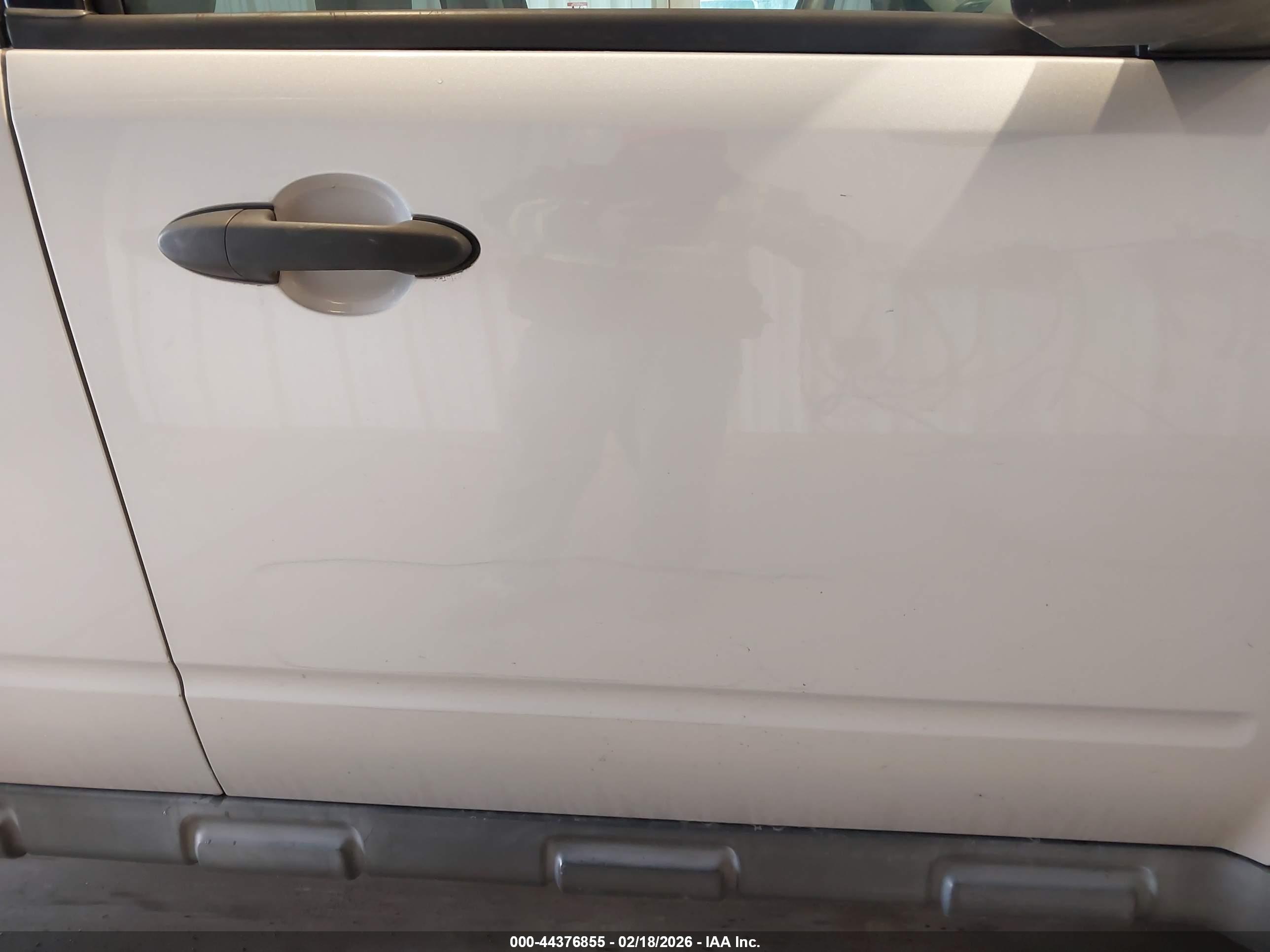 FORD ESCAPE image 6