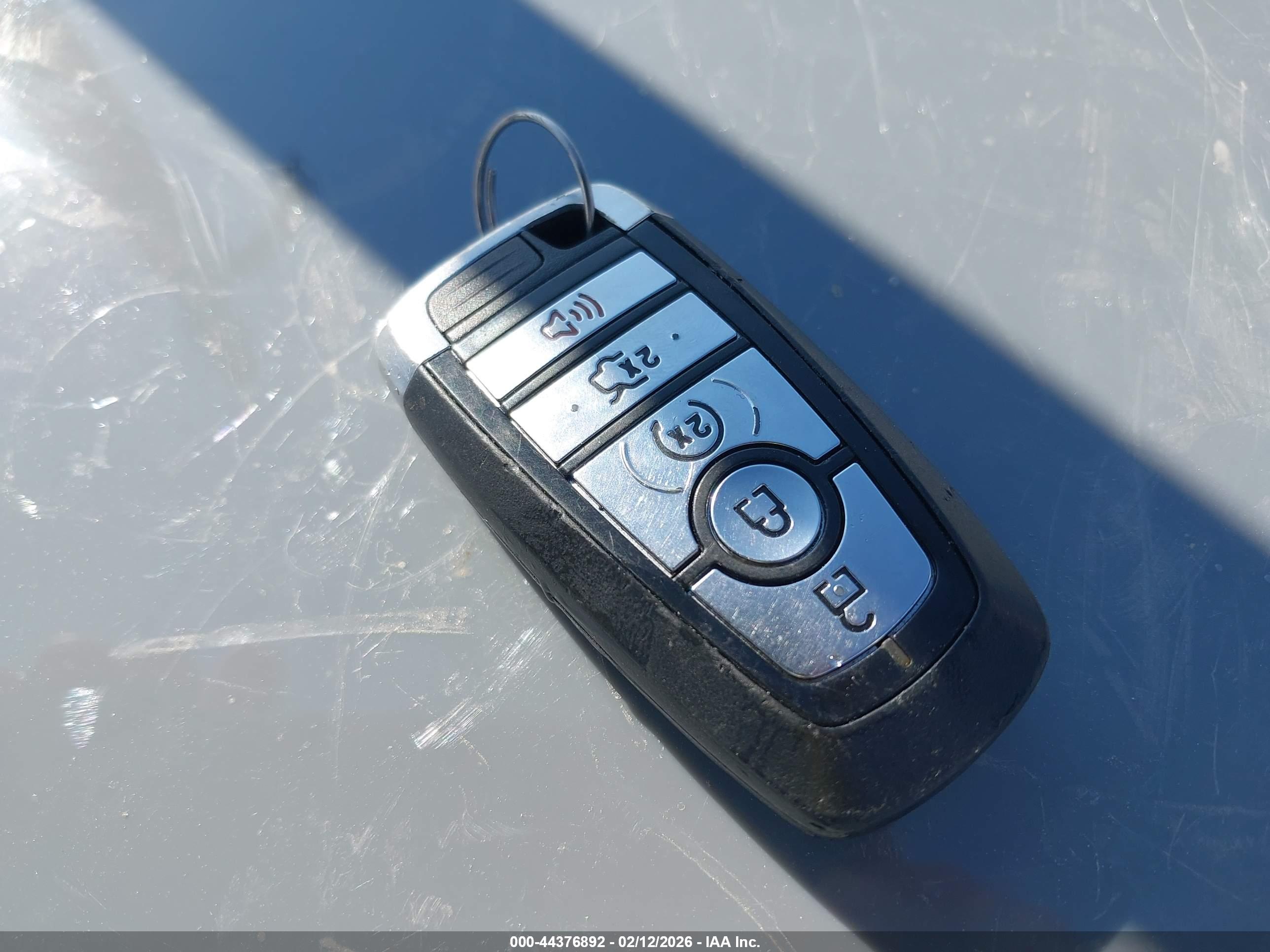 FORD EXPLORER image 11