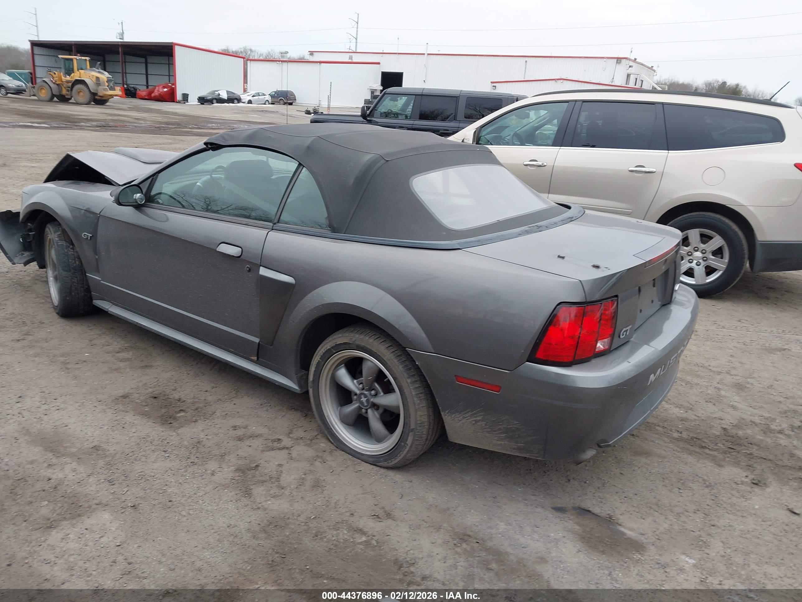 FORD MUSTANG image 3