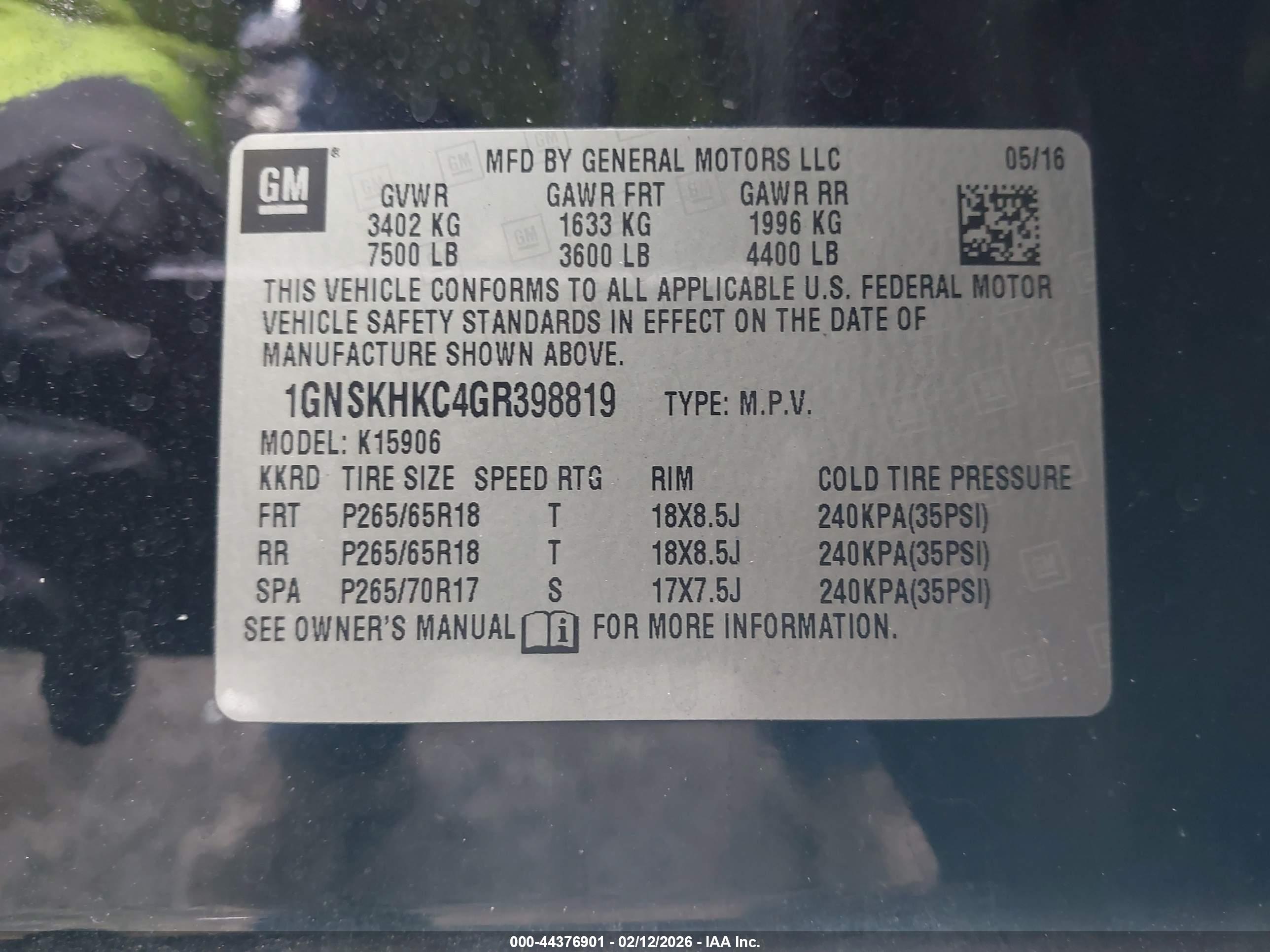 CHEVROLET SUBURBAN image 9