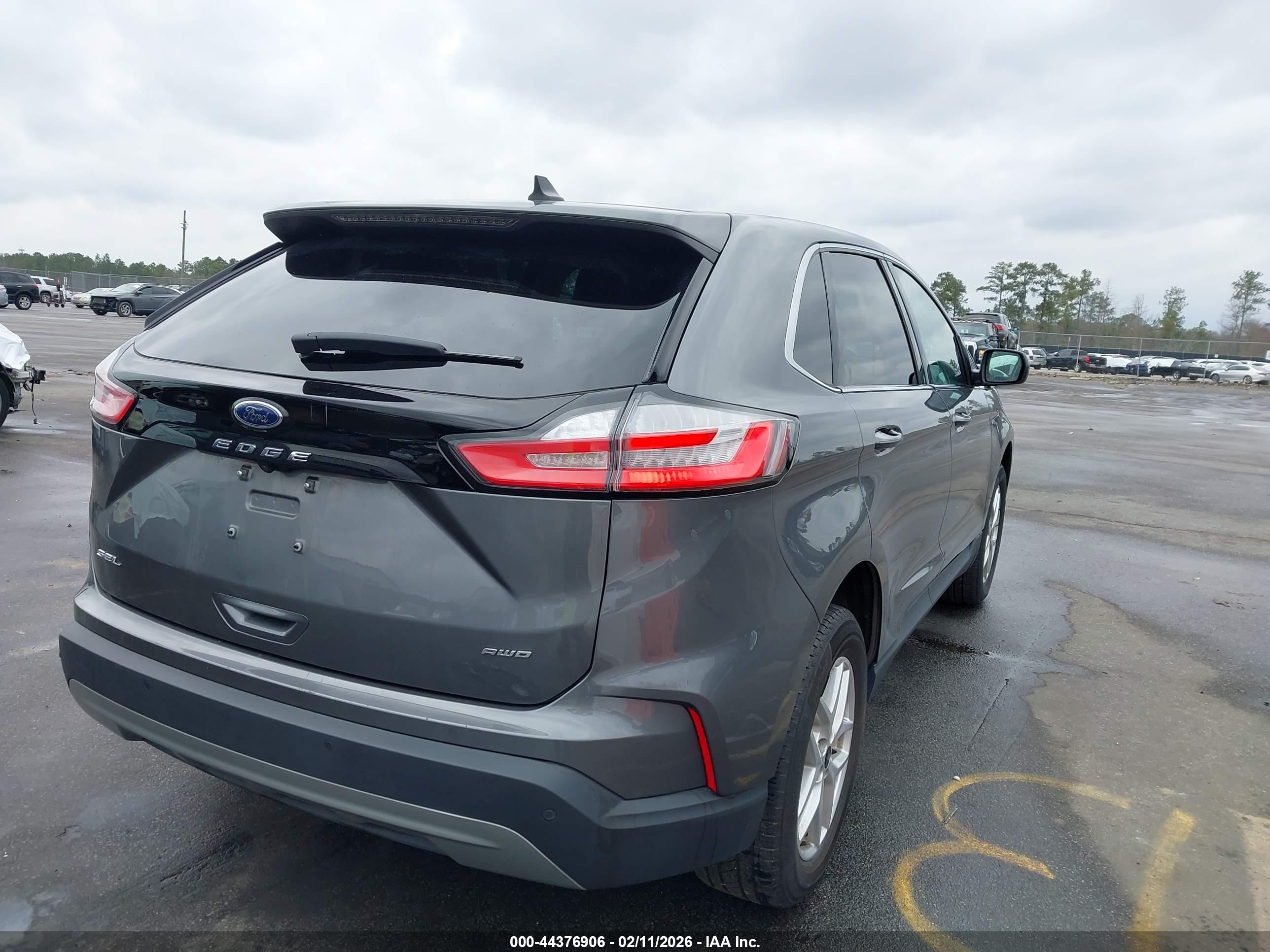 FORD EDGE image 4