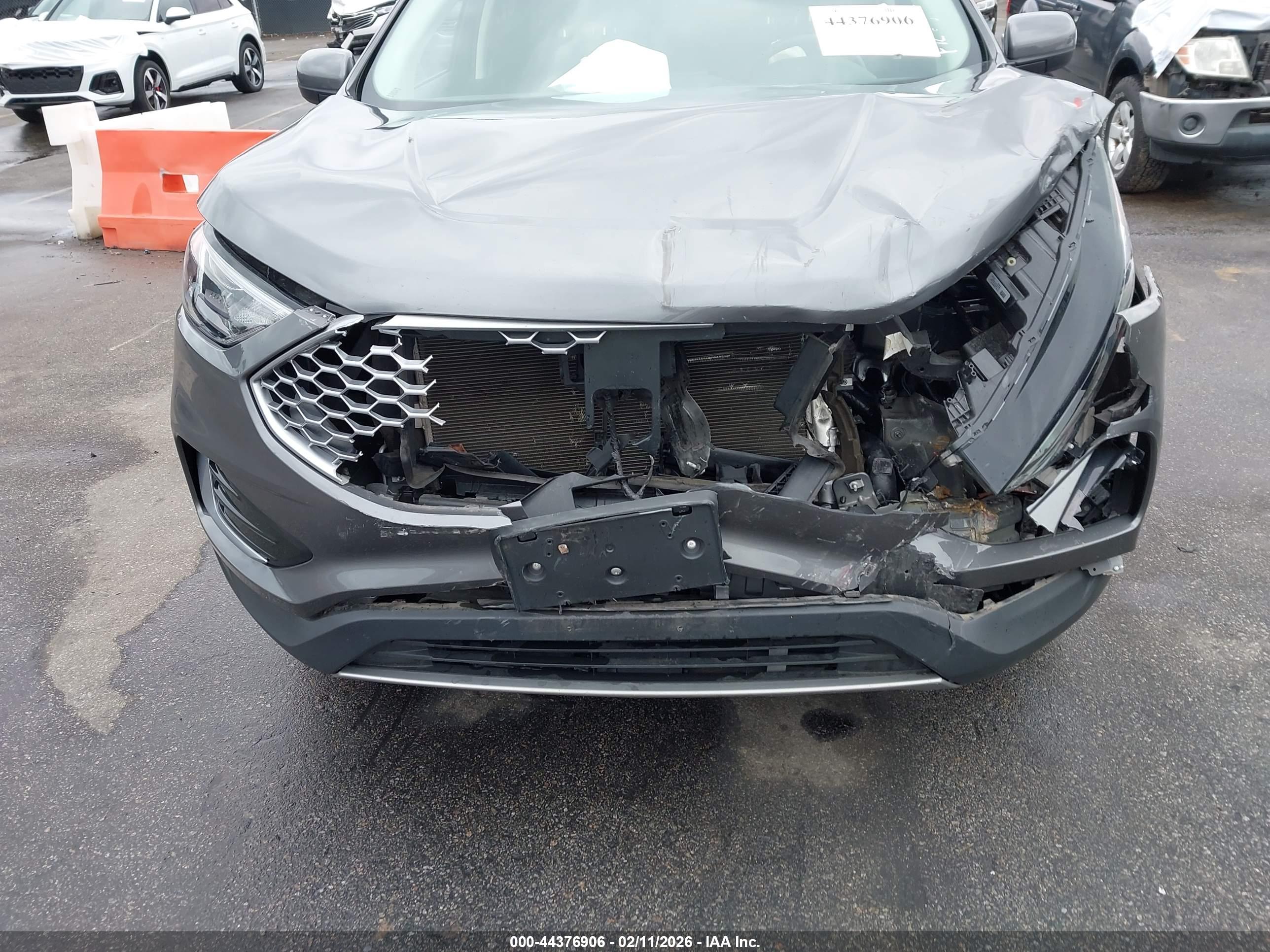 FORD EDGE image 6