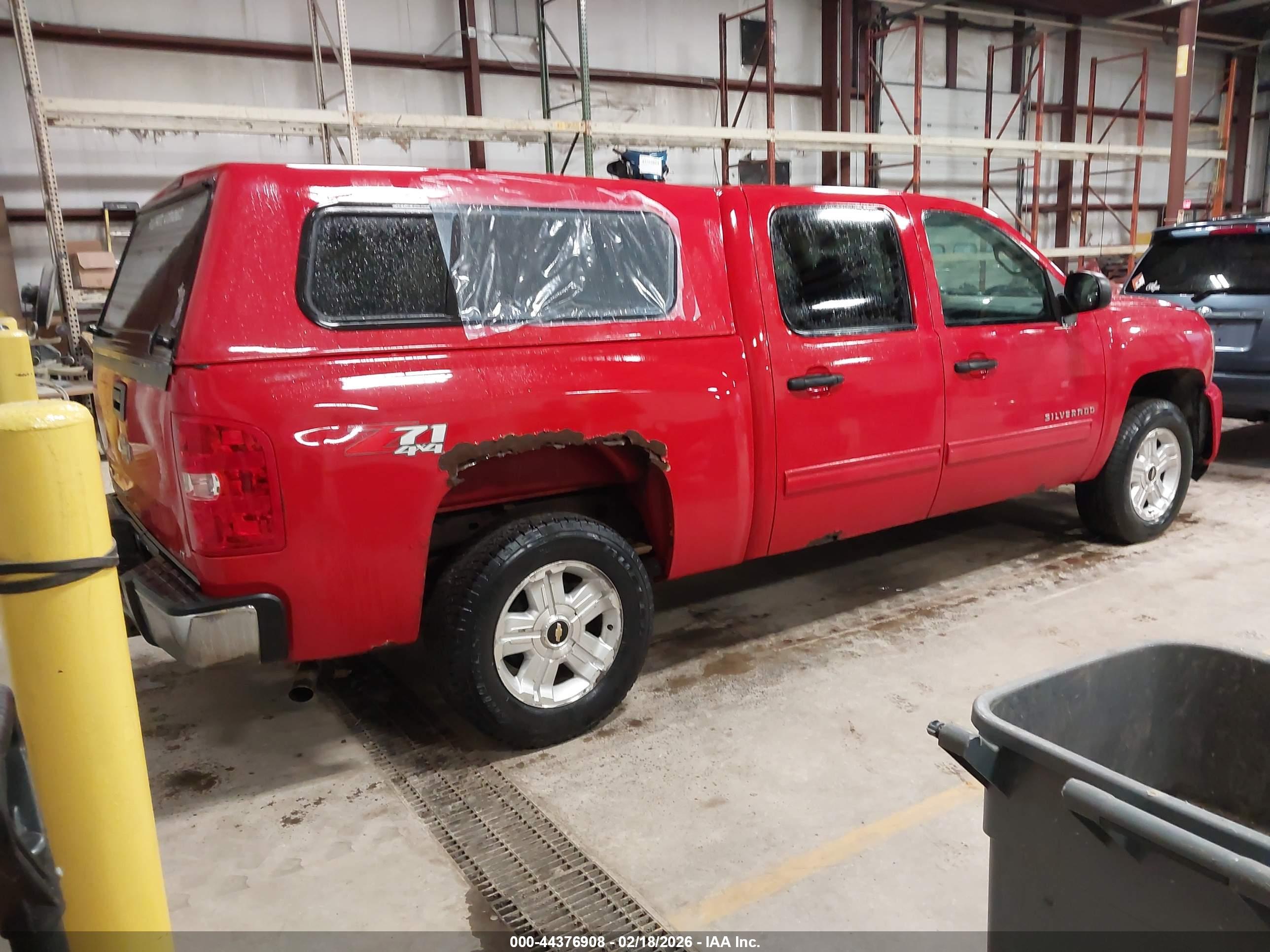 CHEVROLET SILVERADO image 4