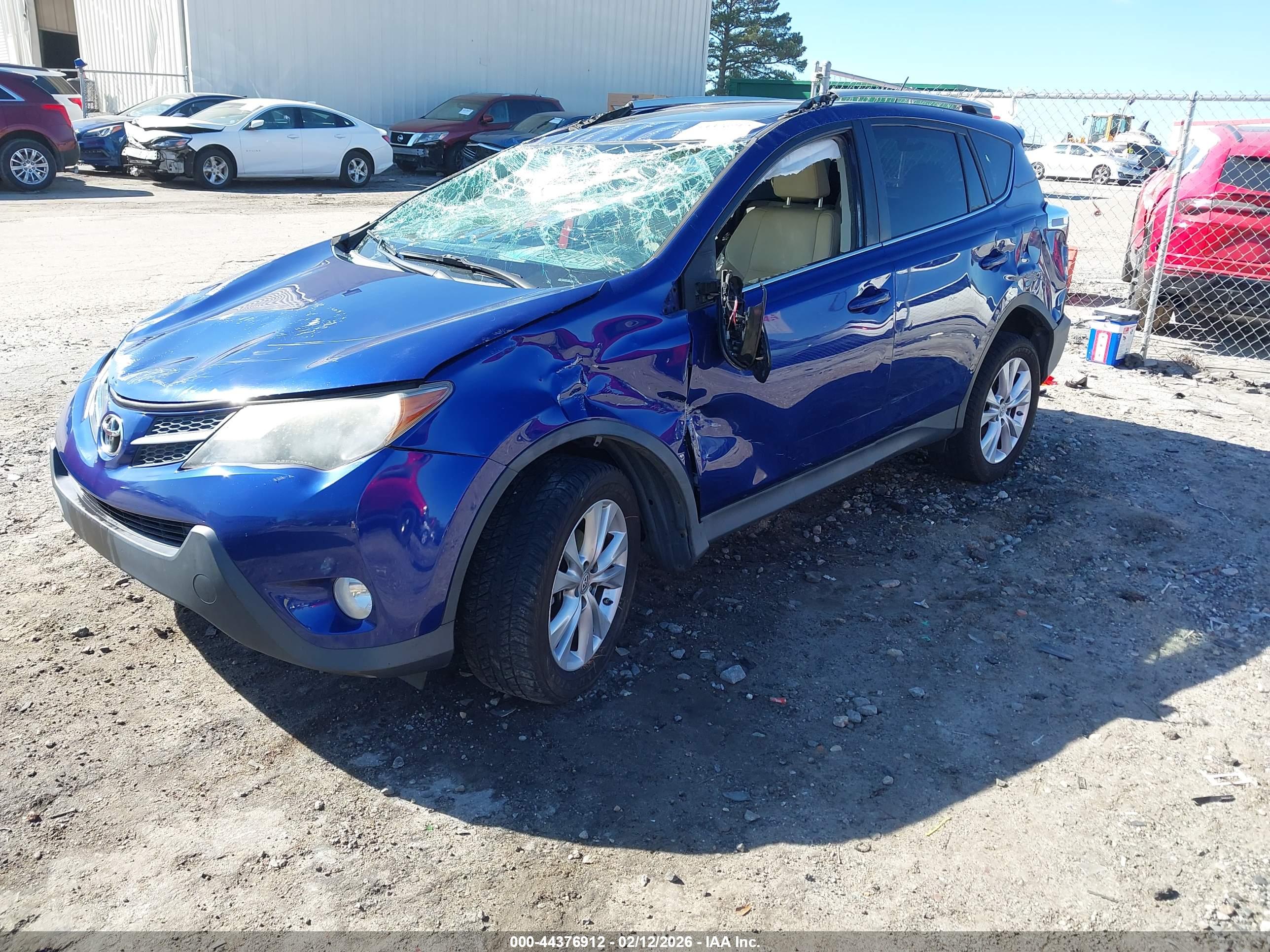 TOYOTA RAV4 image 2