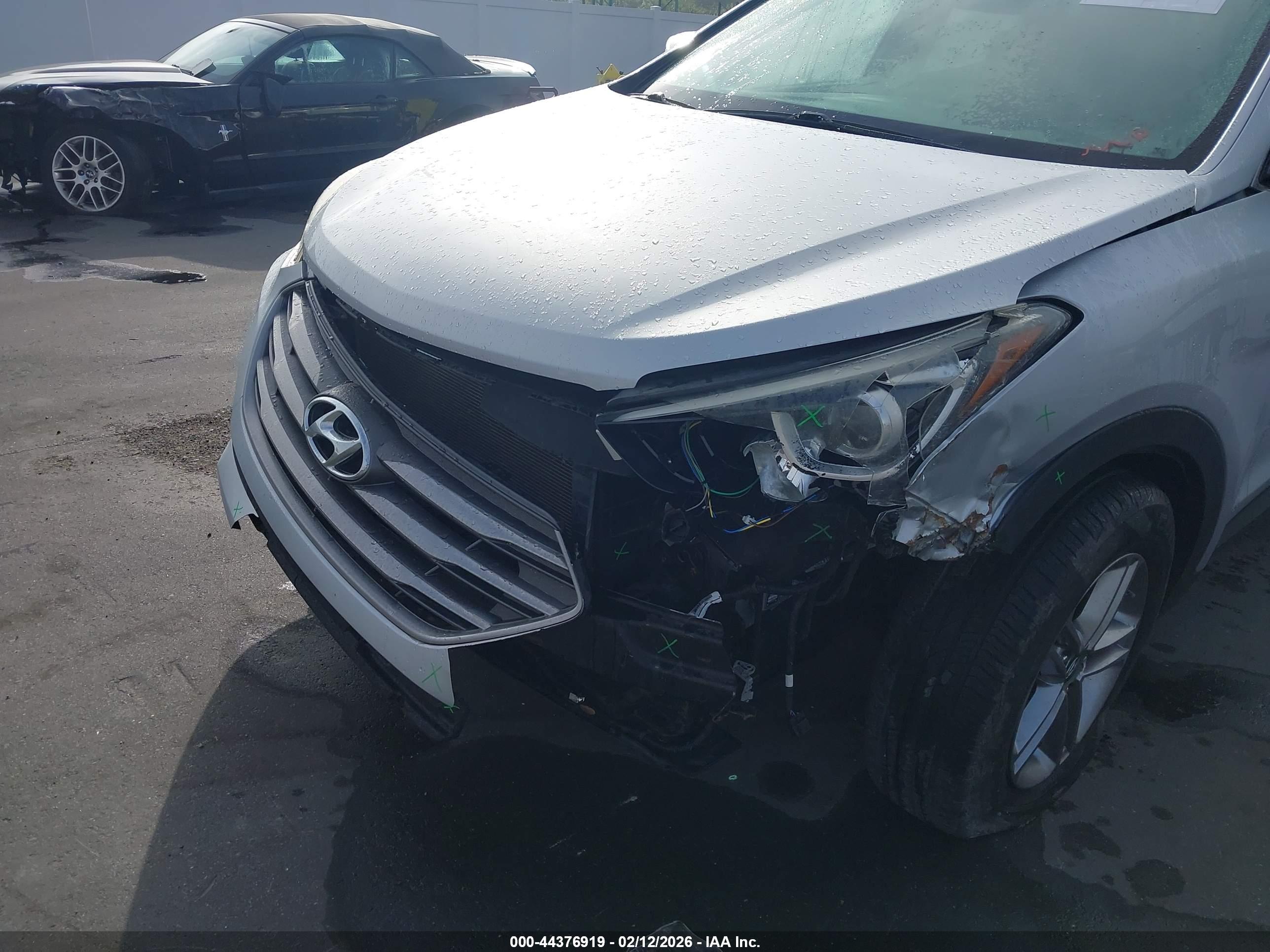 HYUNDAI SANTA image 6