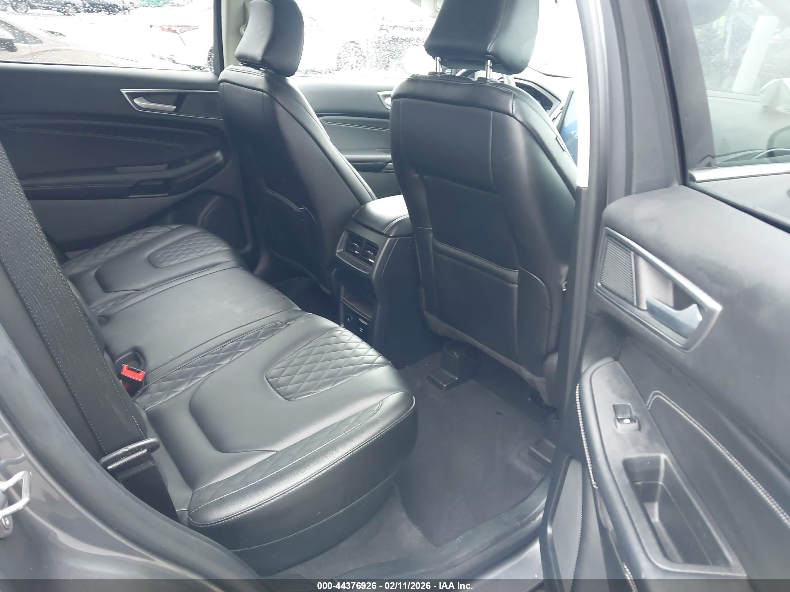 FORD EDGE image 8