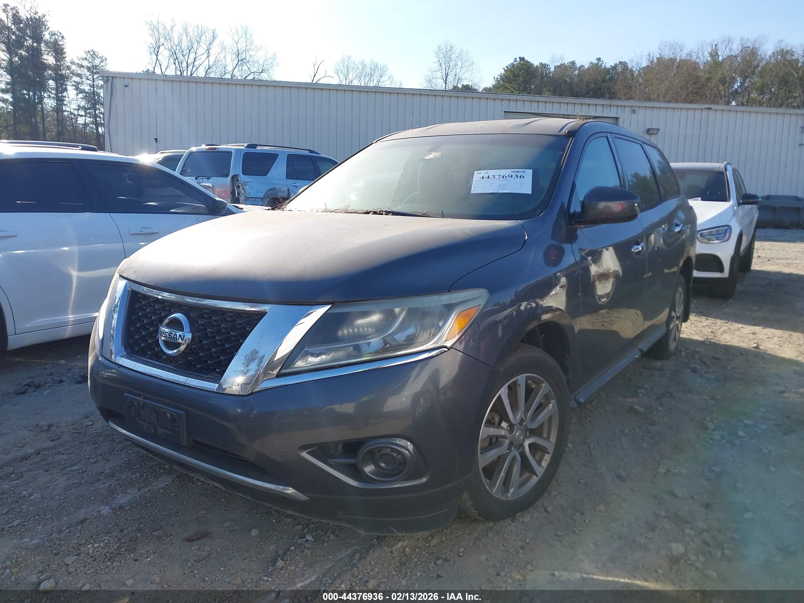 NISSAN PATHFINDER image 2