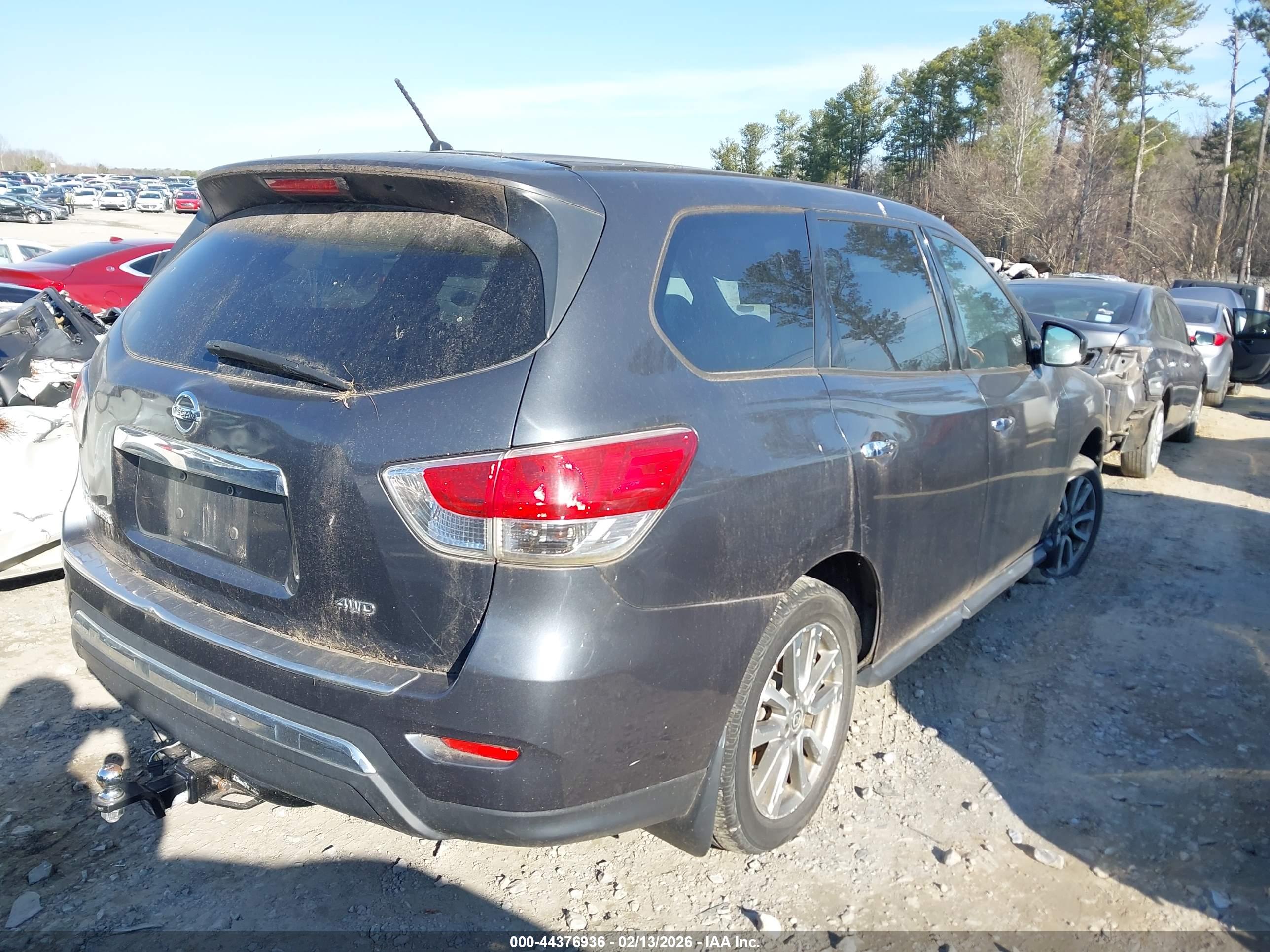 NISSAN PATHFINDER image 4