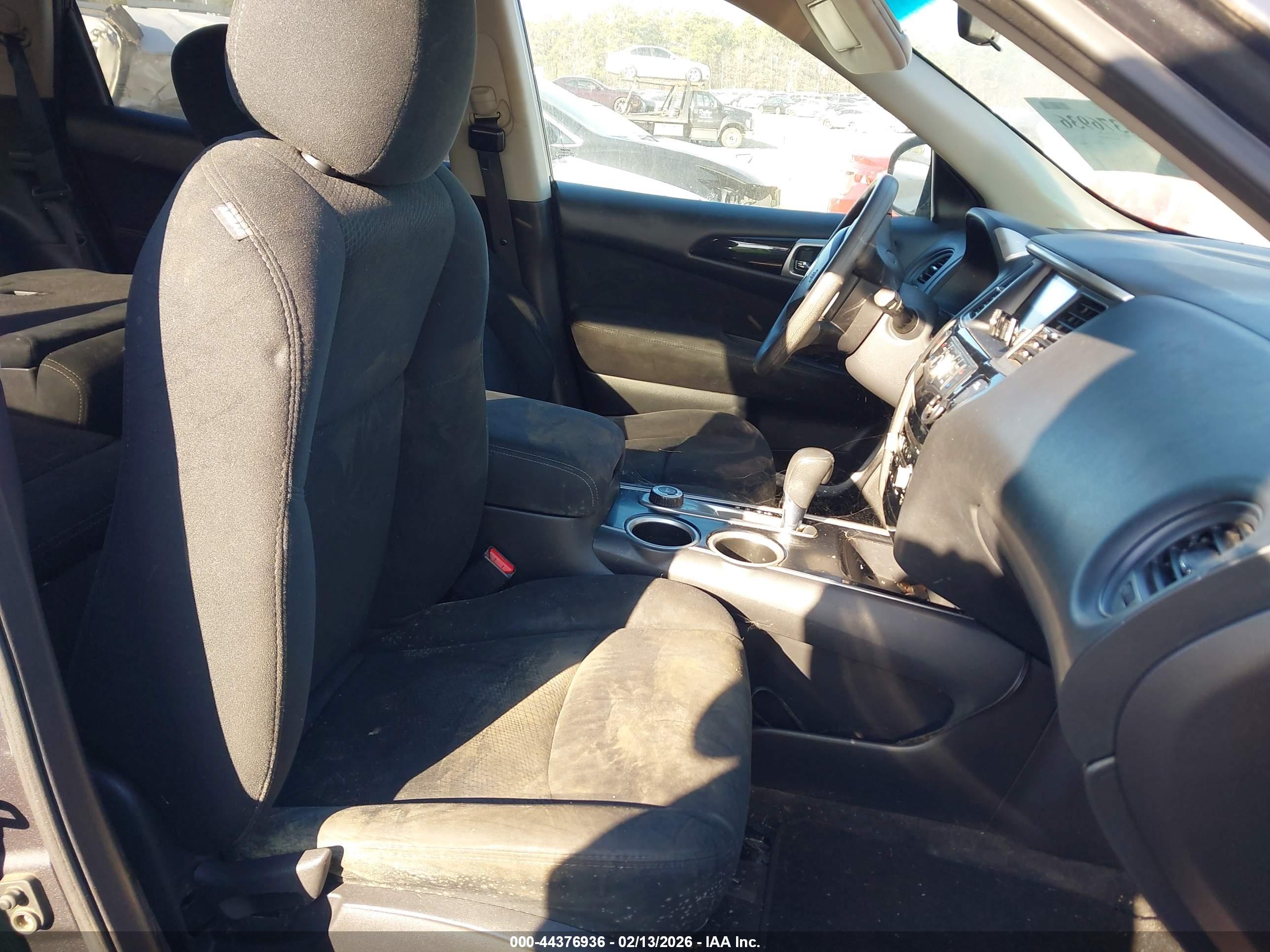 NISSAN PATHFINDER image 5