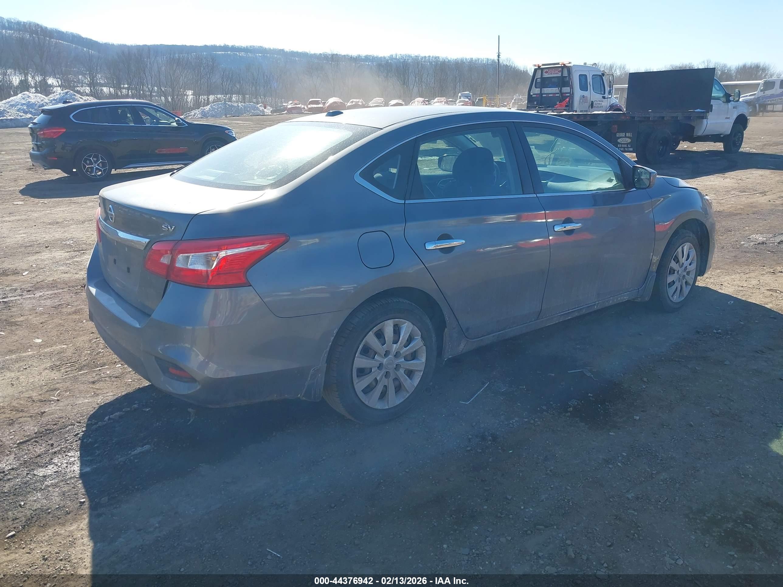 NISSAN SENTRA image 4
