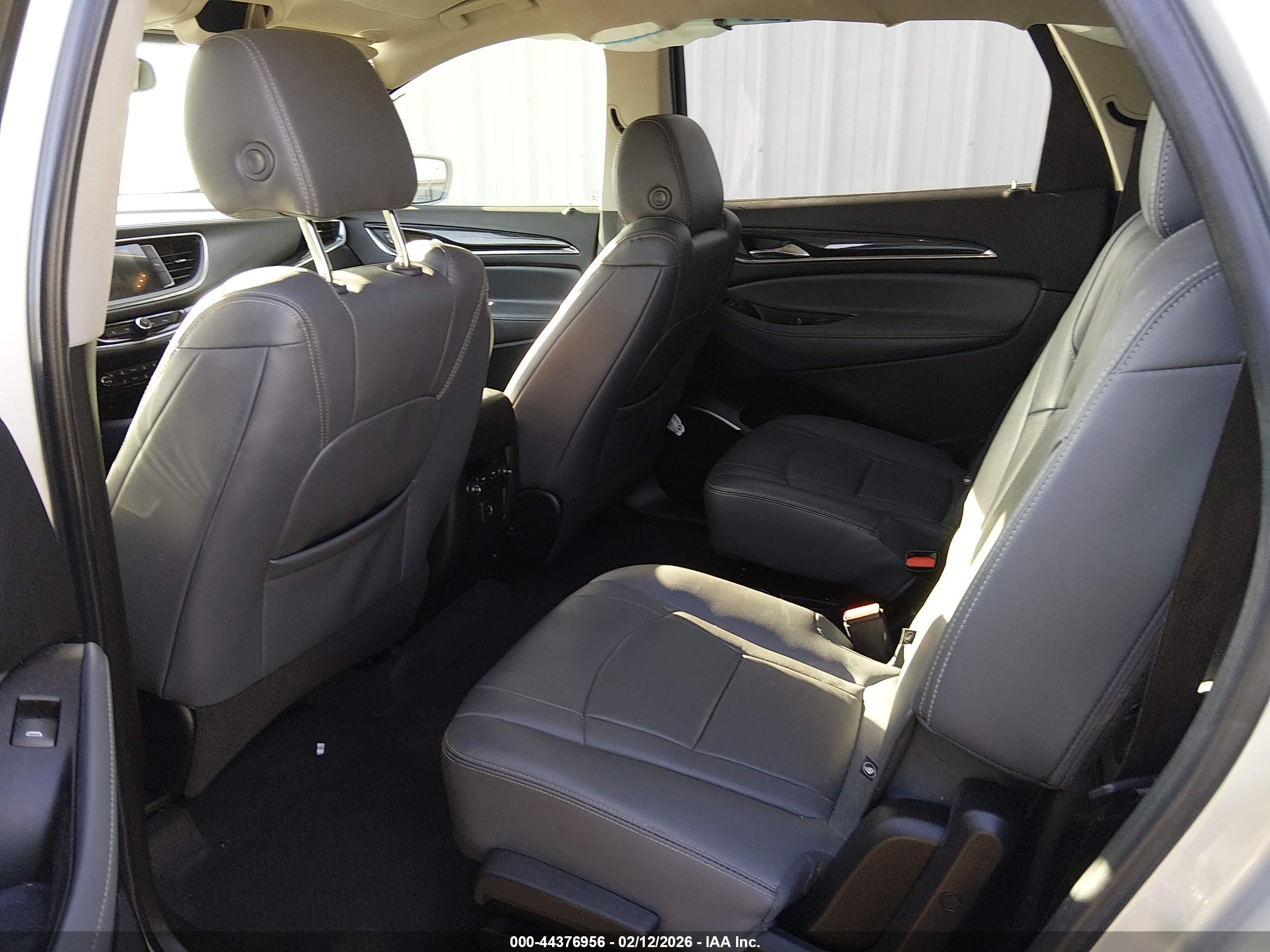 BUICK ENCLAVE image 8