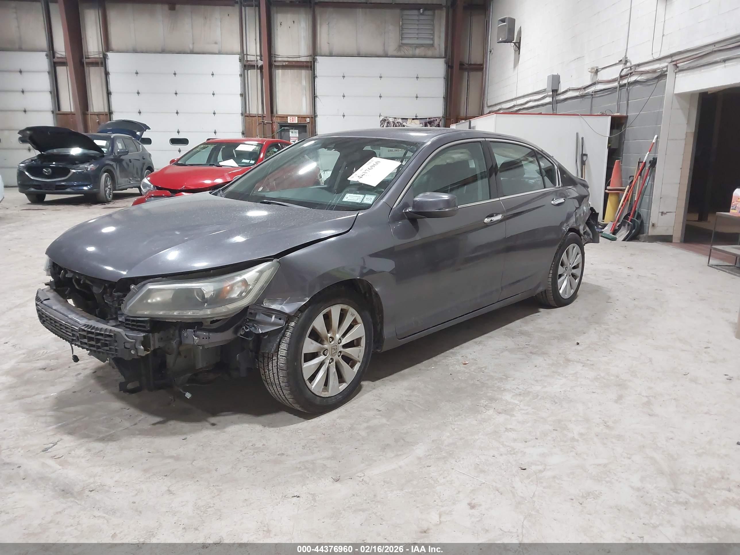 HONDA ACCORD image 2