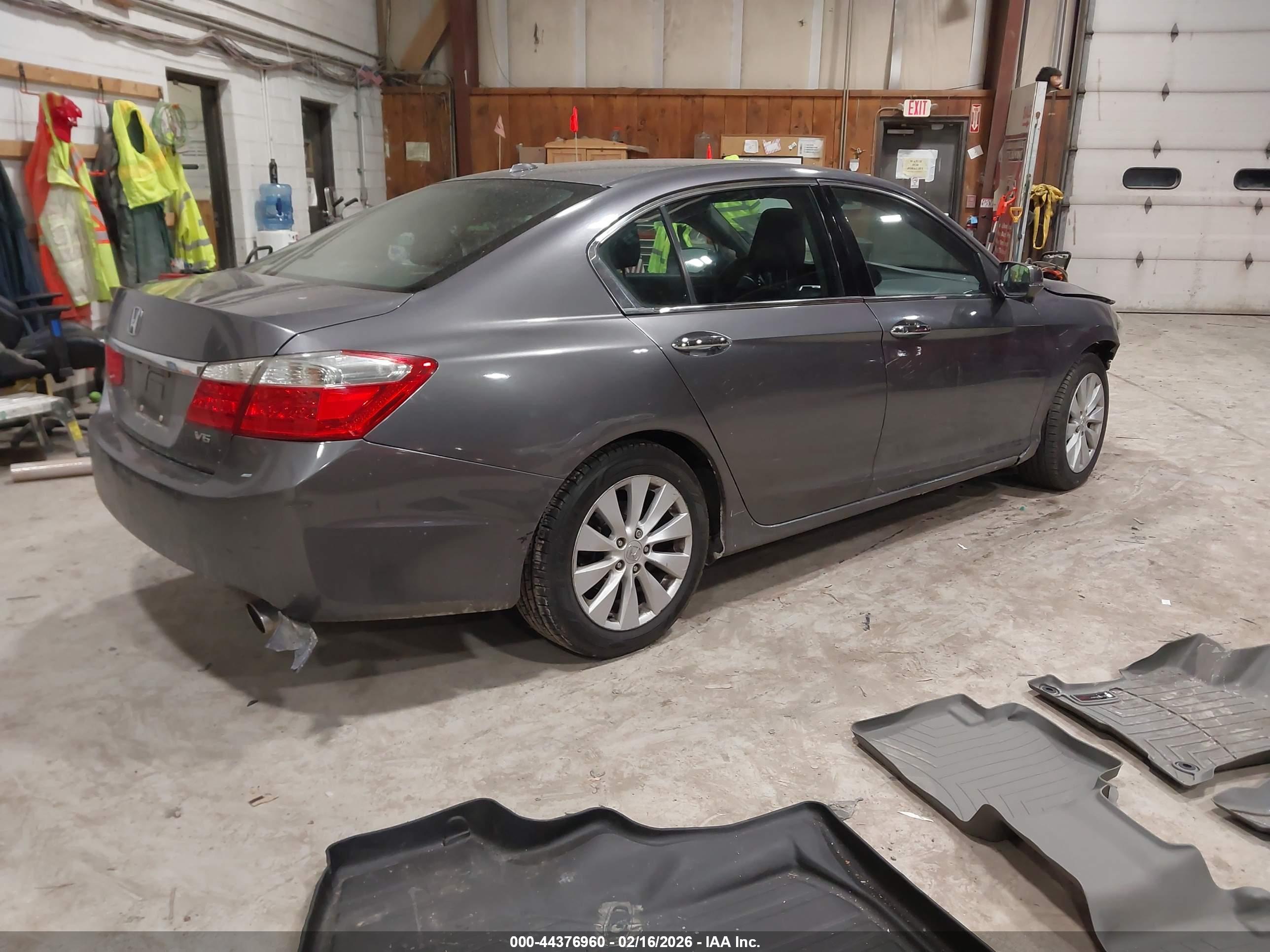 HONDA ACCORD image 4