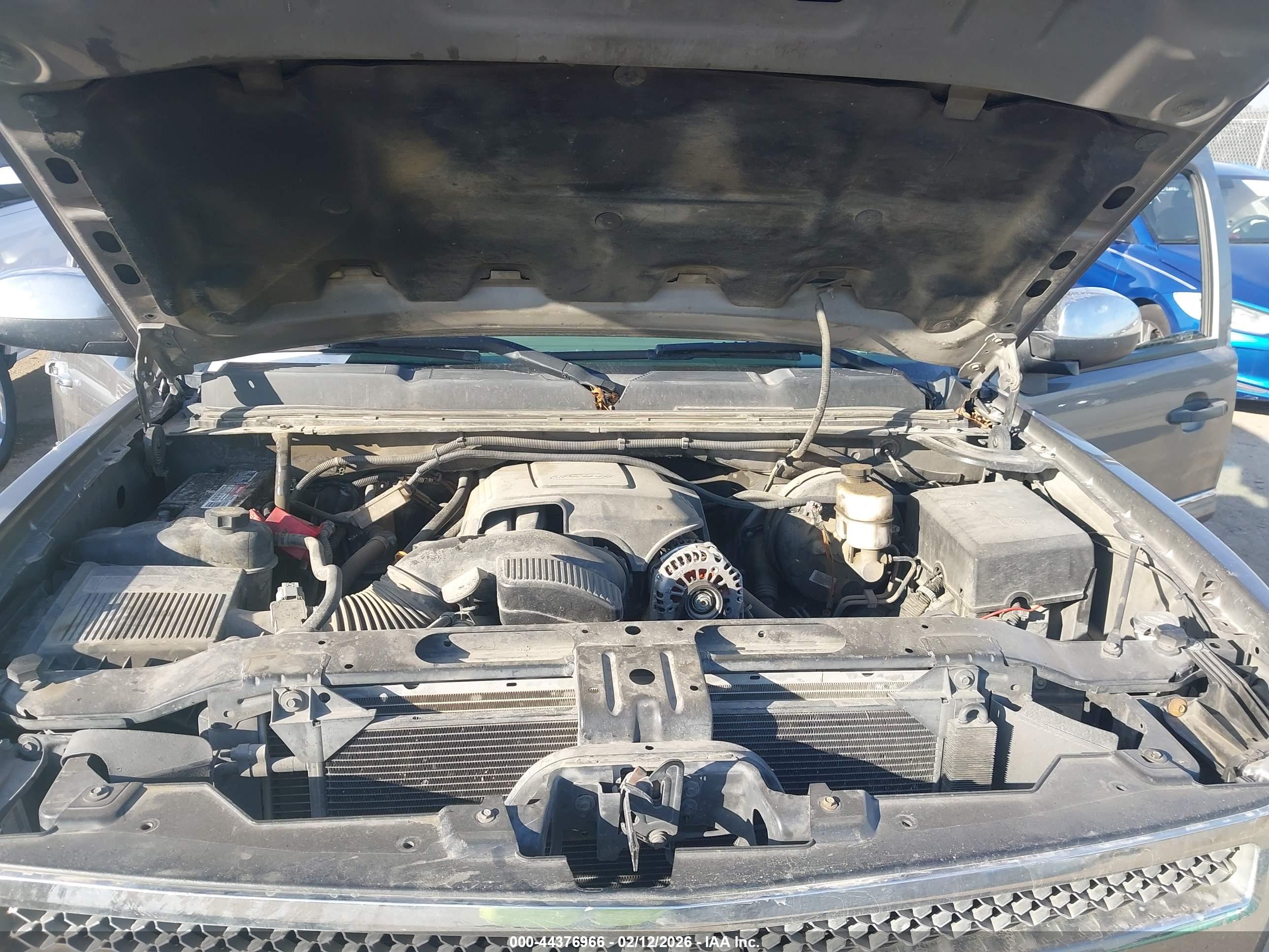 CHEVROLET SILVERADO image 10