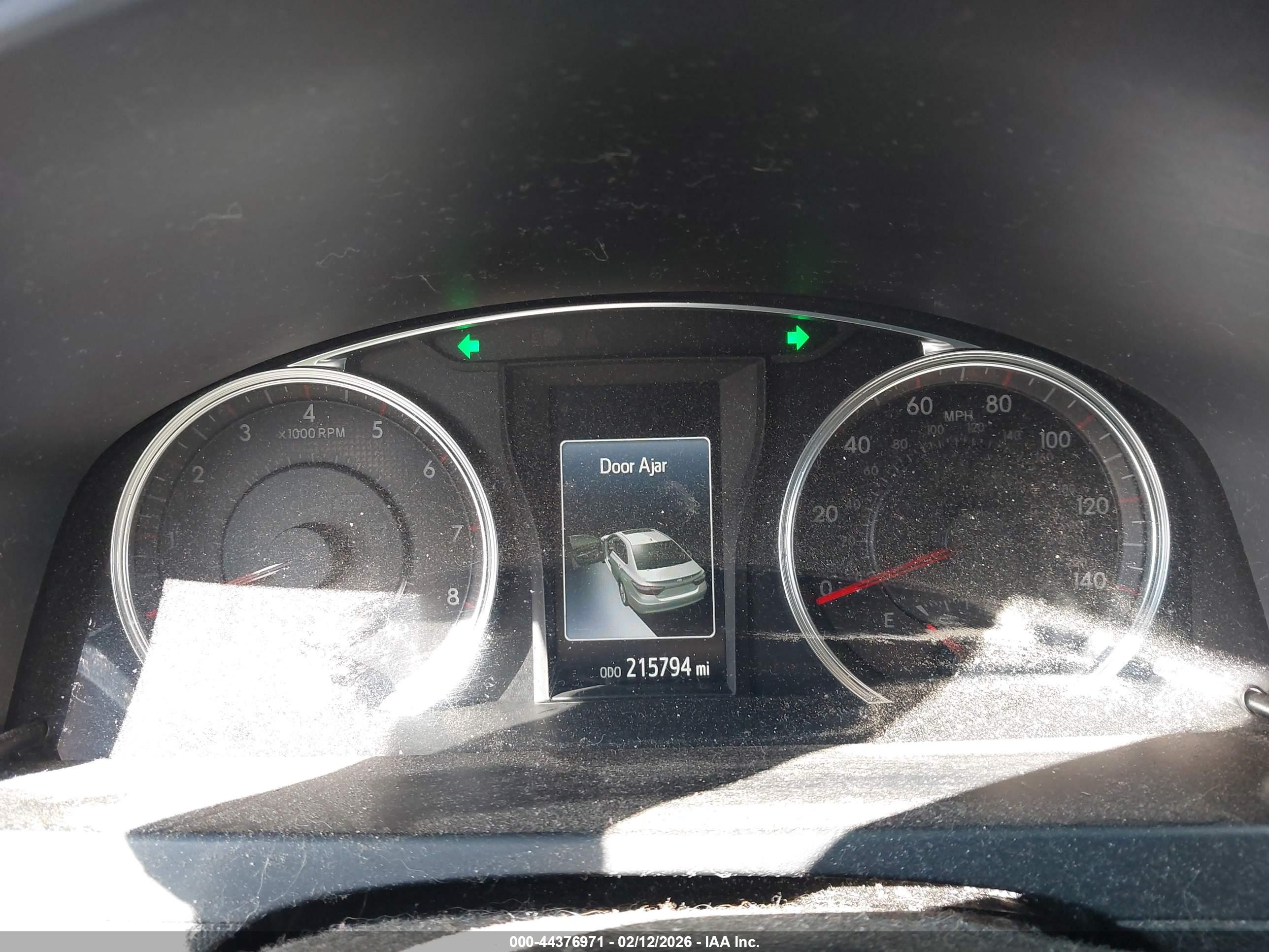 TOYOTA CAMRY image 7